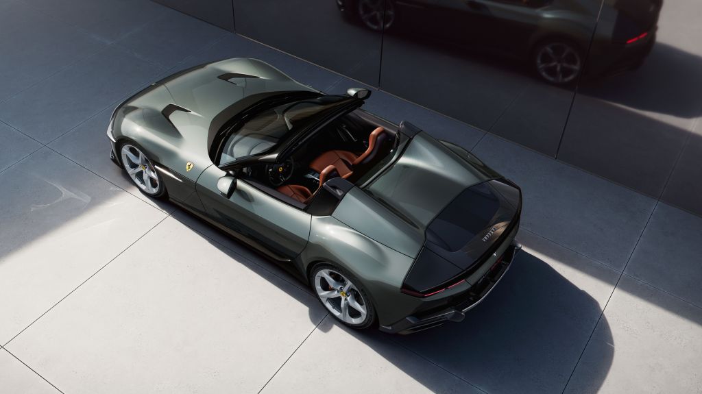 Ferrari 12Cilindri Spider from above