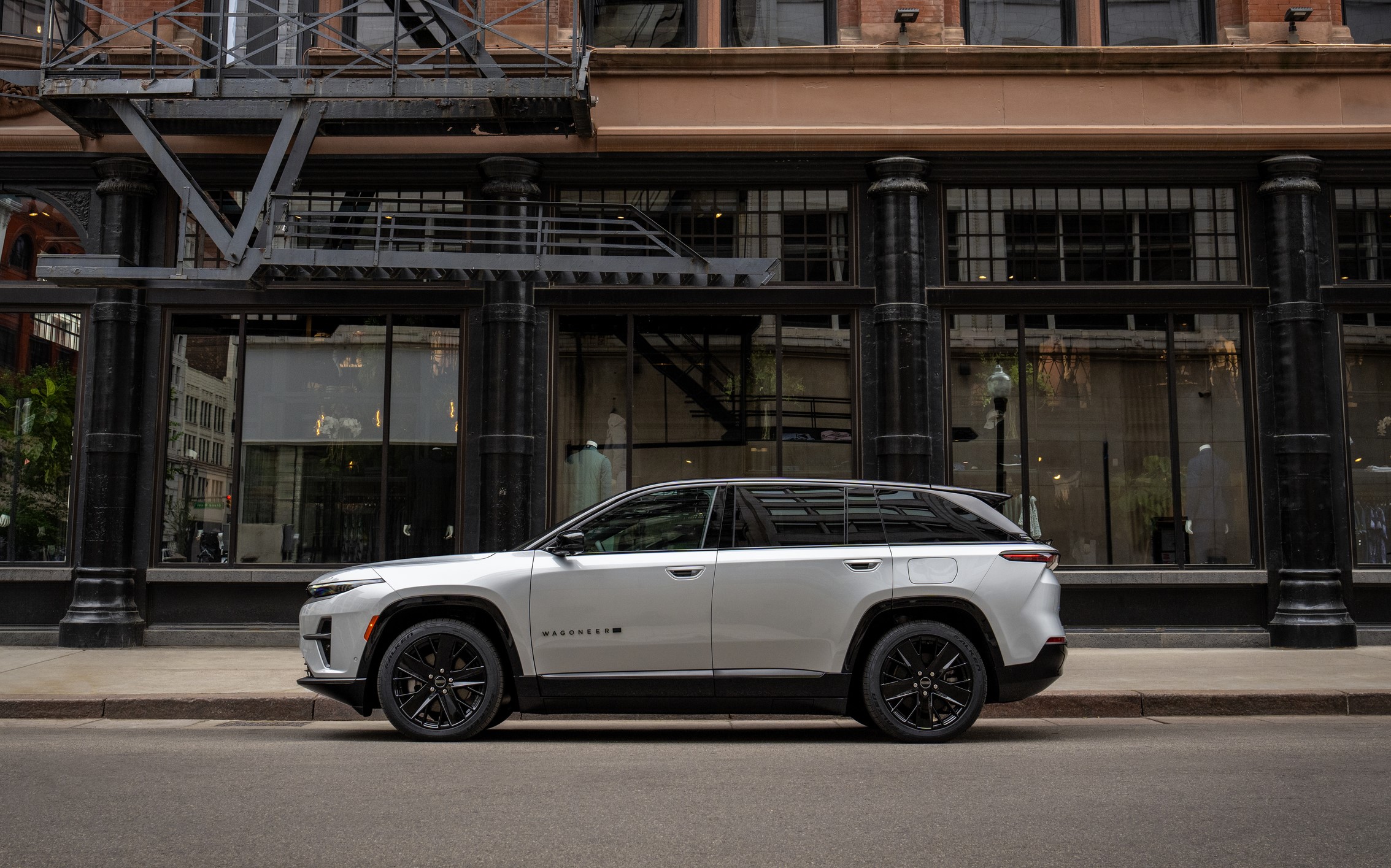 2024 Jeep Wagoneer S