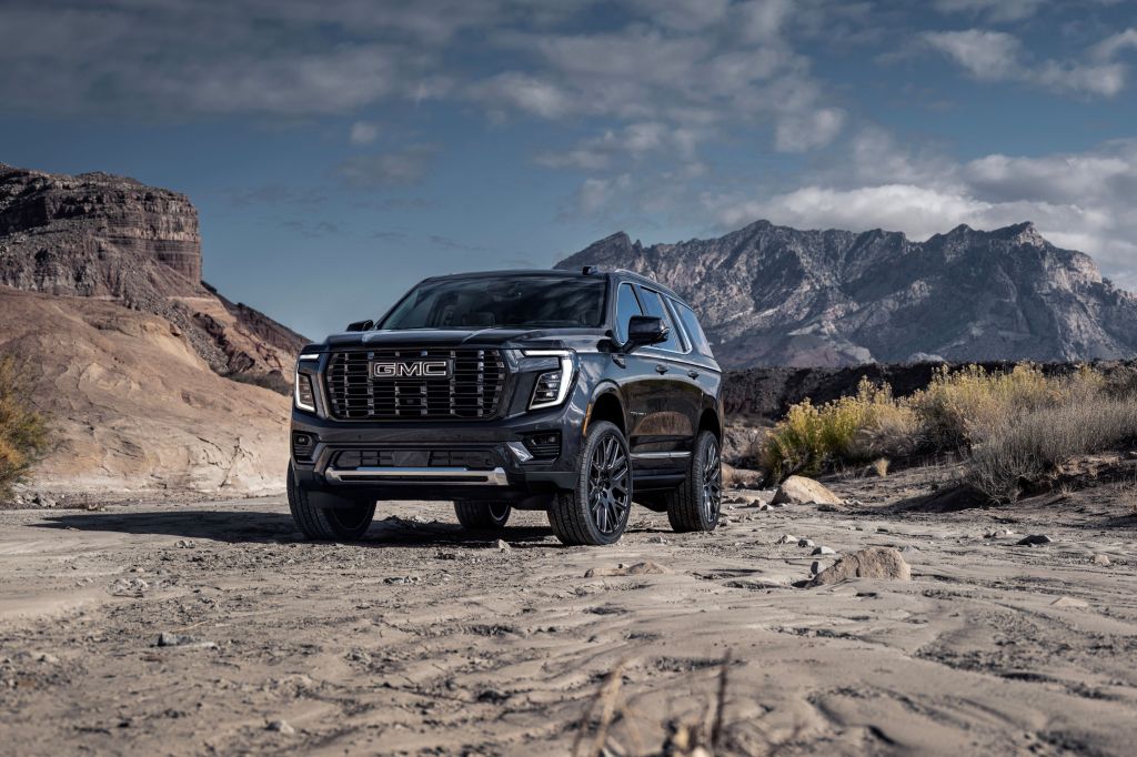  2025 GMC Yukon Denali Ultimate front