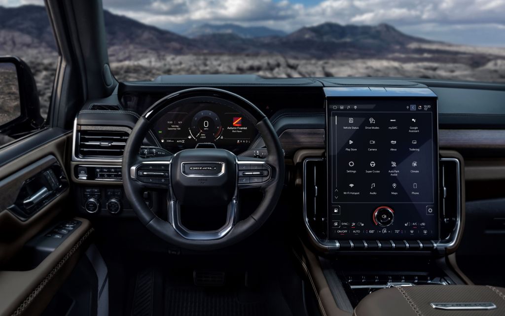 2025 GMC Yukon Denali Ultimate trim interior