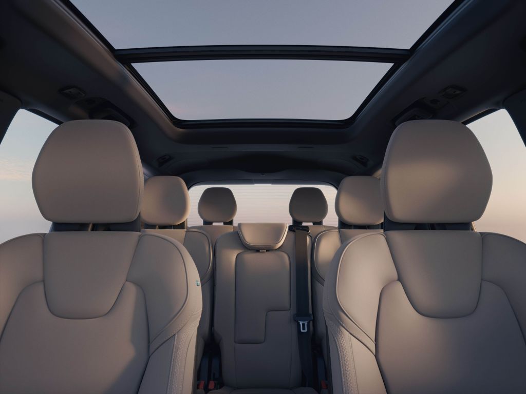 Volvo XC90 interior