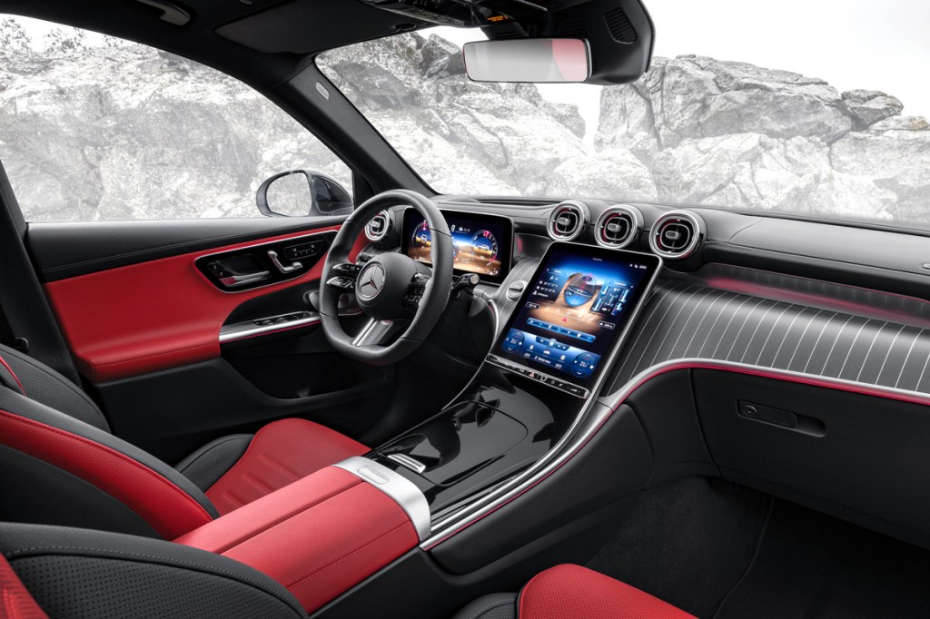 2025 Mercedes-Benz GLC 350e interior