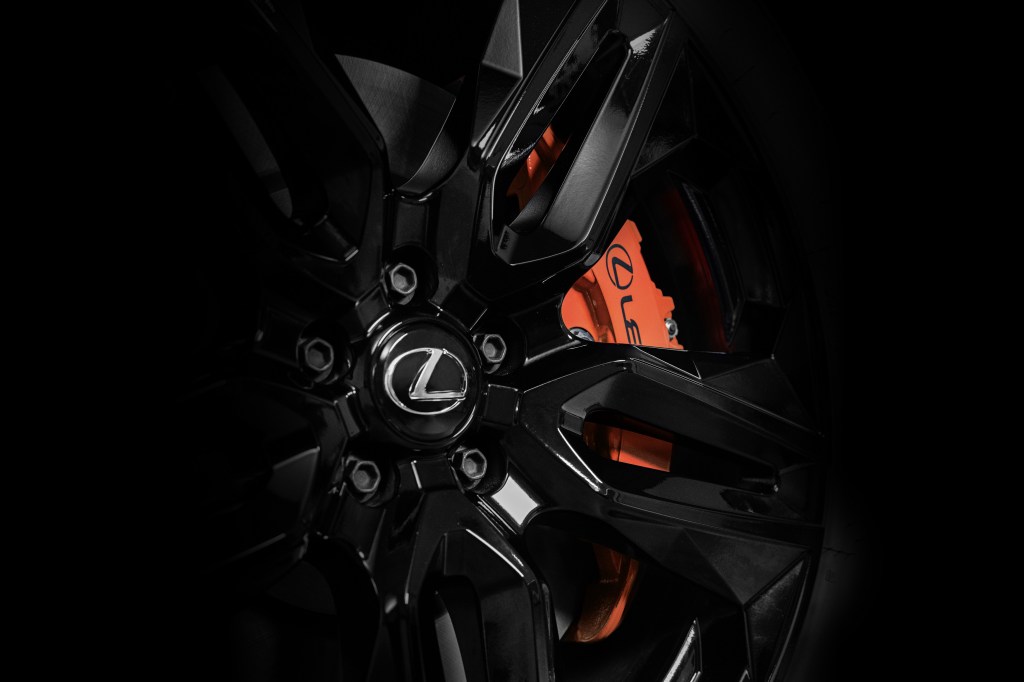 Lexus RX 500h Black Sport Special Edition wheels and brakes