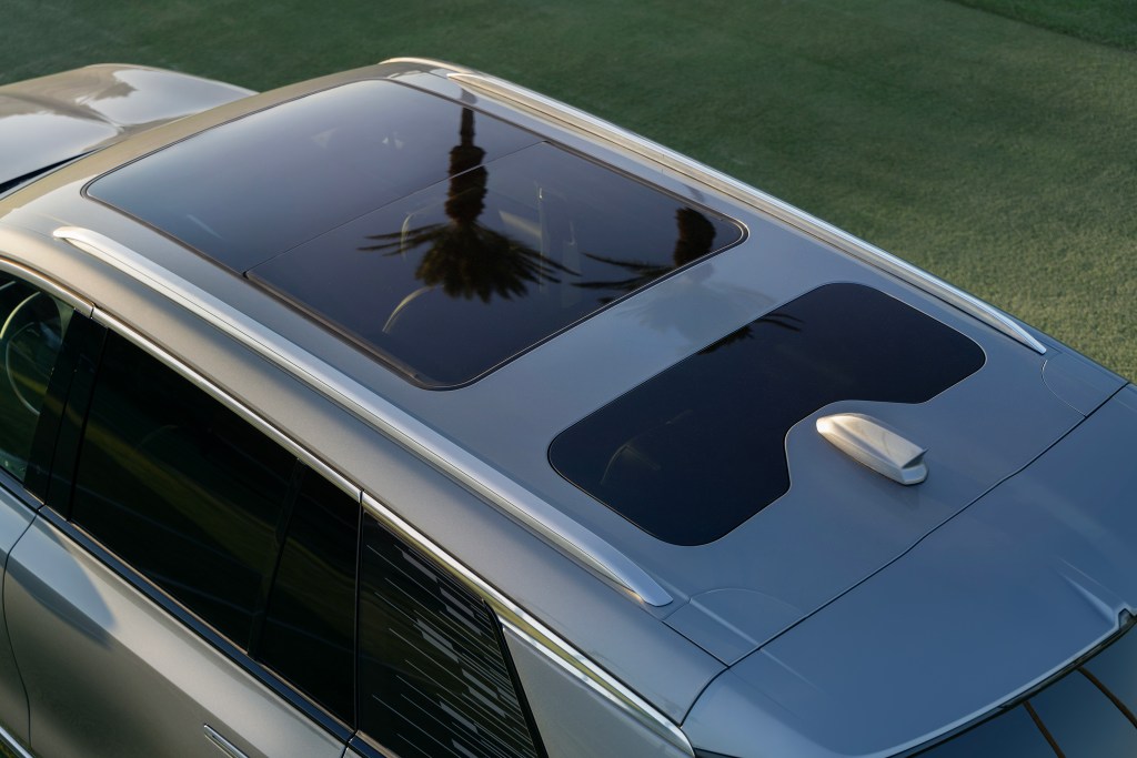 2026 Cadillac Vistiq panoramic fixed glass sunroof