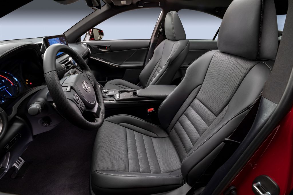 Lexus IS 500 interior