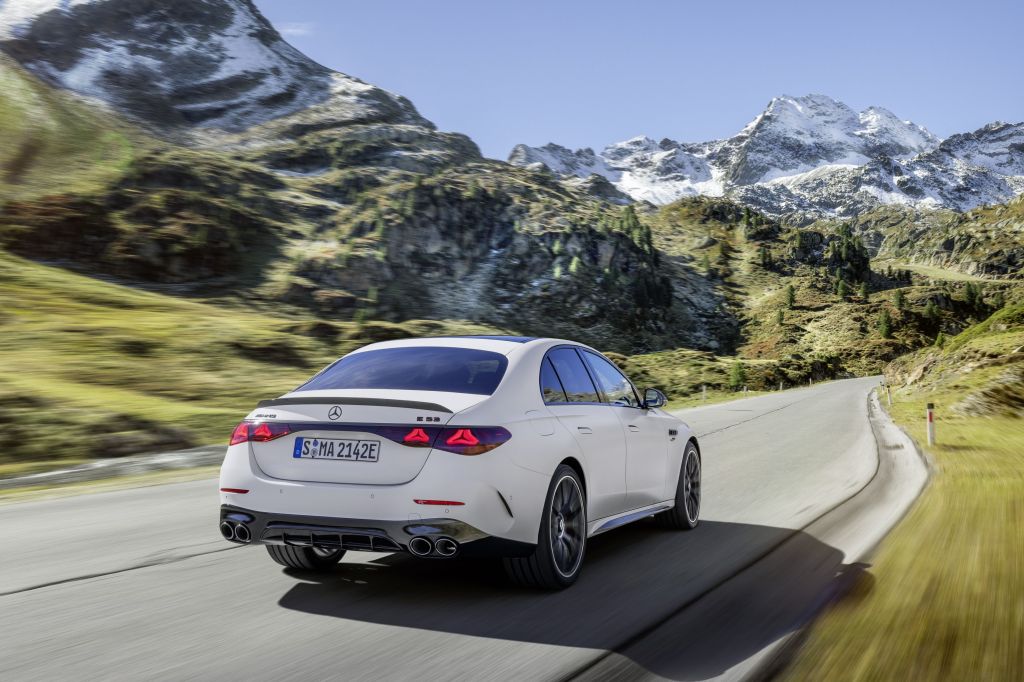 2025 Mercedes-AMG E 53 Hybrid exterior rear