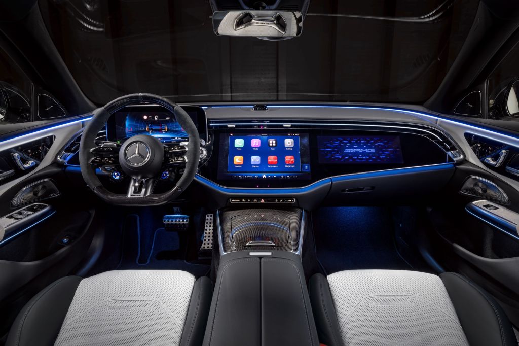 2025 Mercedes-AMG E 53 Hybrid interior front