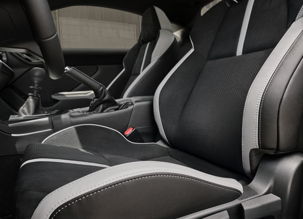 2025 Subaru BRZ 紫 Murasaki Edition interior