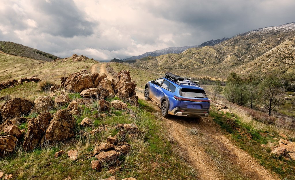 Subaru Trailseeker climbing dirt road