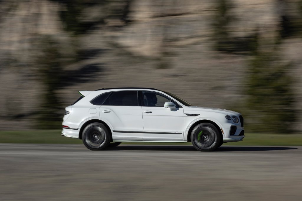 Bentley Bentayga Speed side