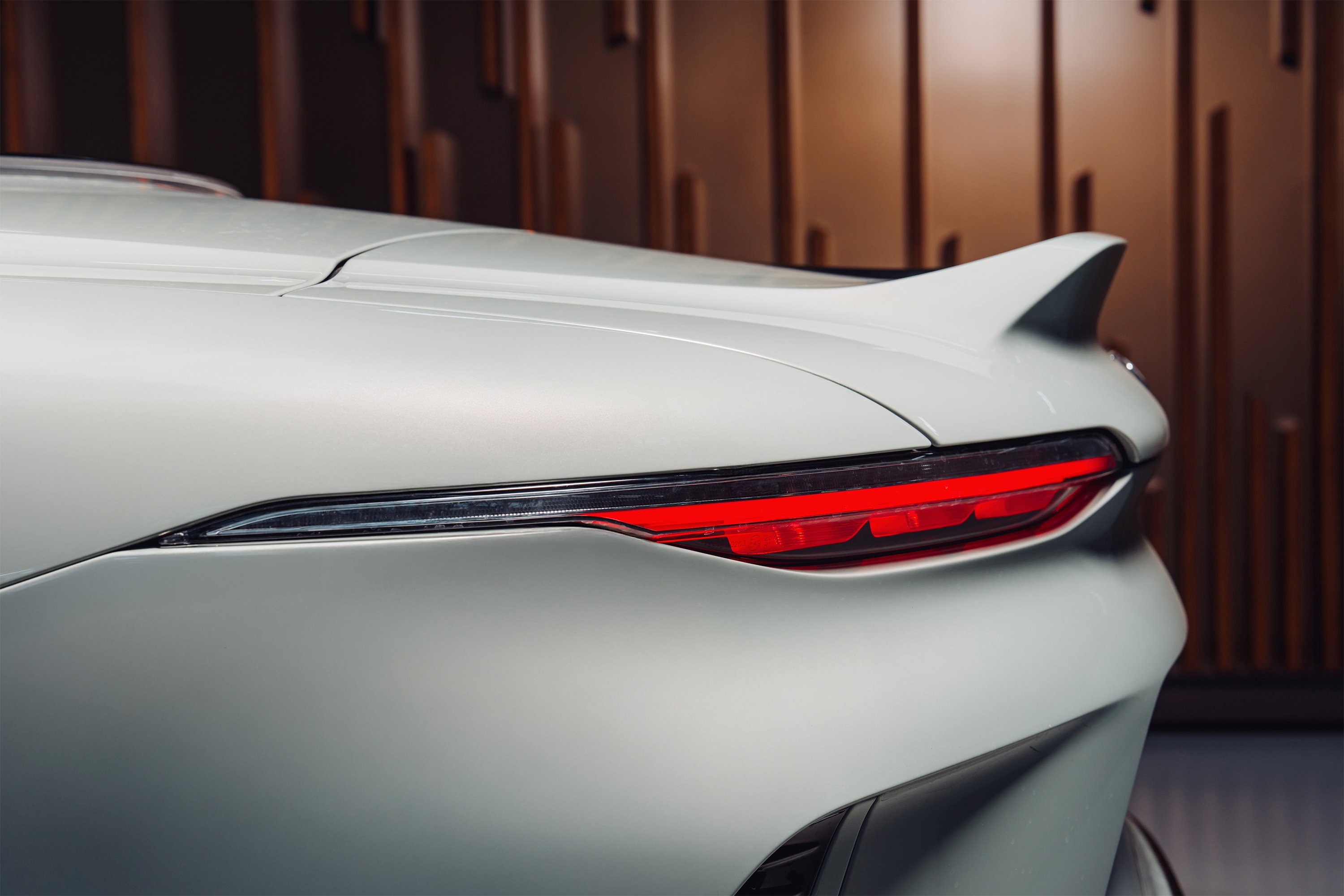 Bentley Batur Convertible Car Zero rear spoiler