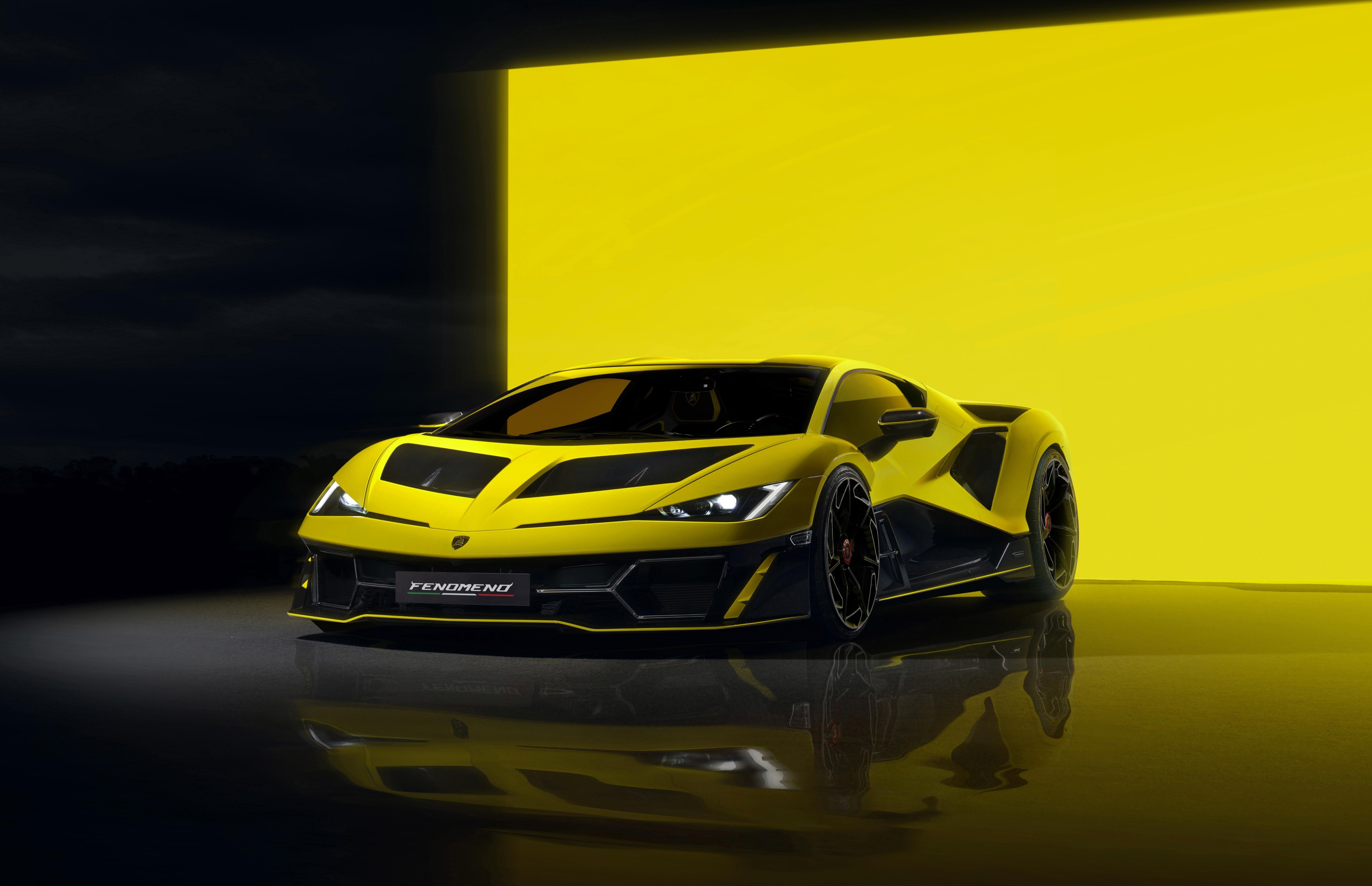 Lamborghini Fenomeno front