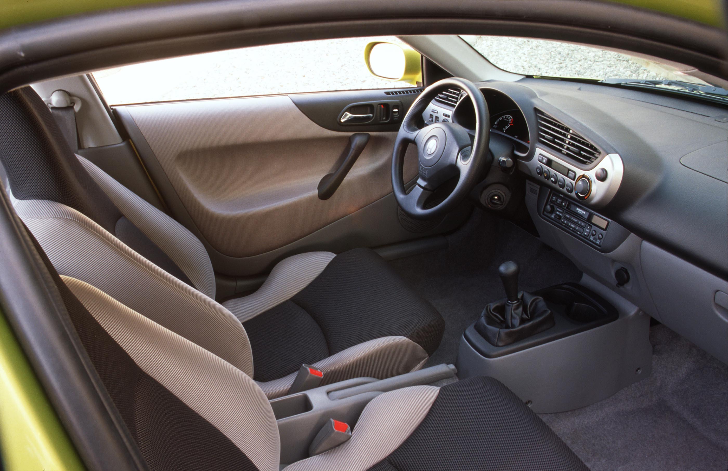 2000 Honda Insight interior