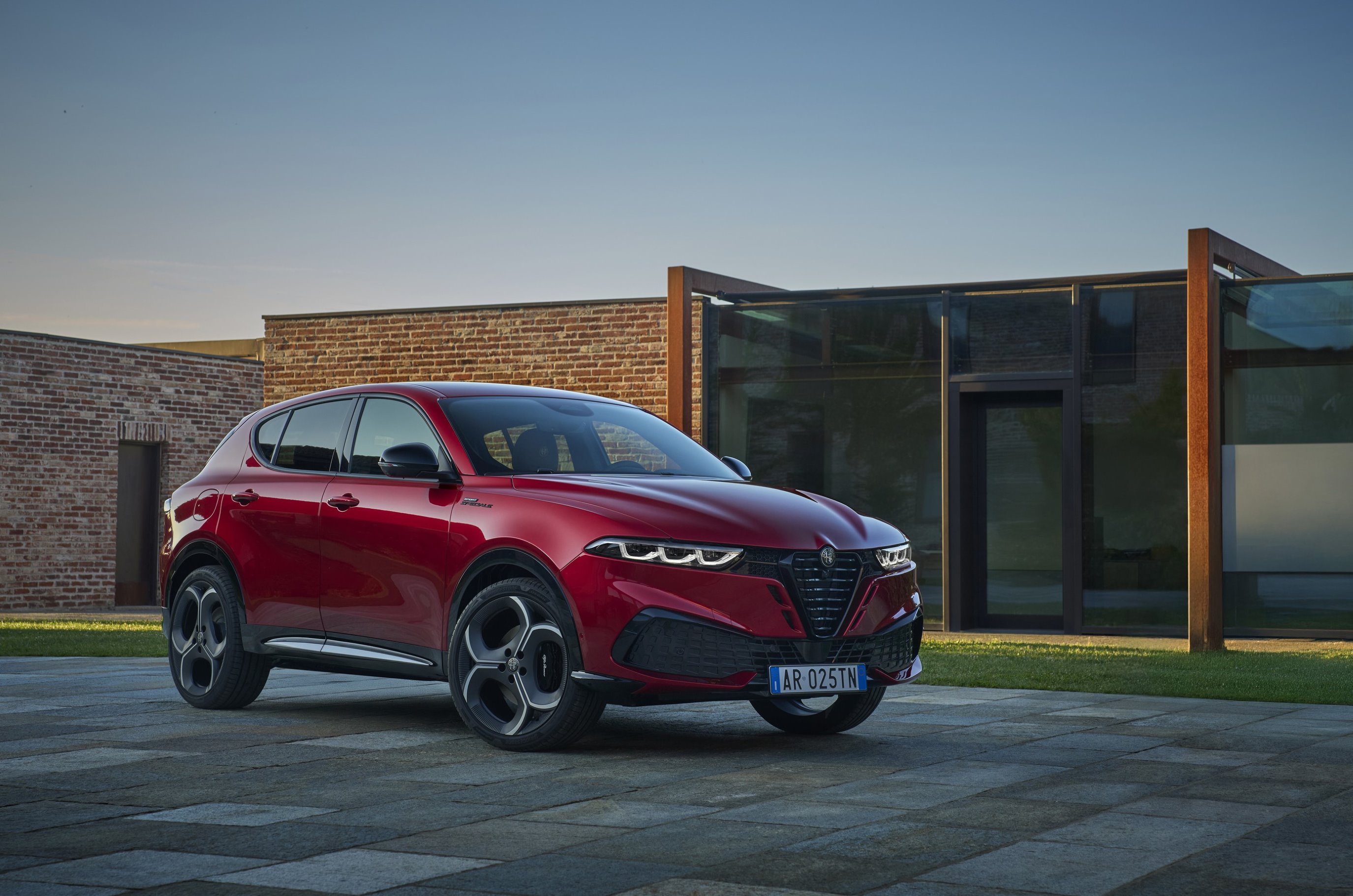 2026 Alfa Romeo Tonale exterior