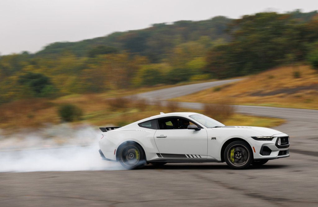 RTR Package now available on 2026 Ford Mustang in&nbsp;Canada