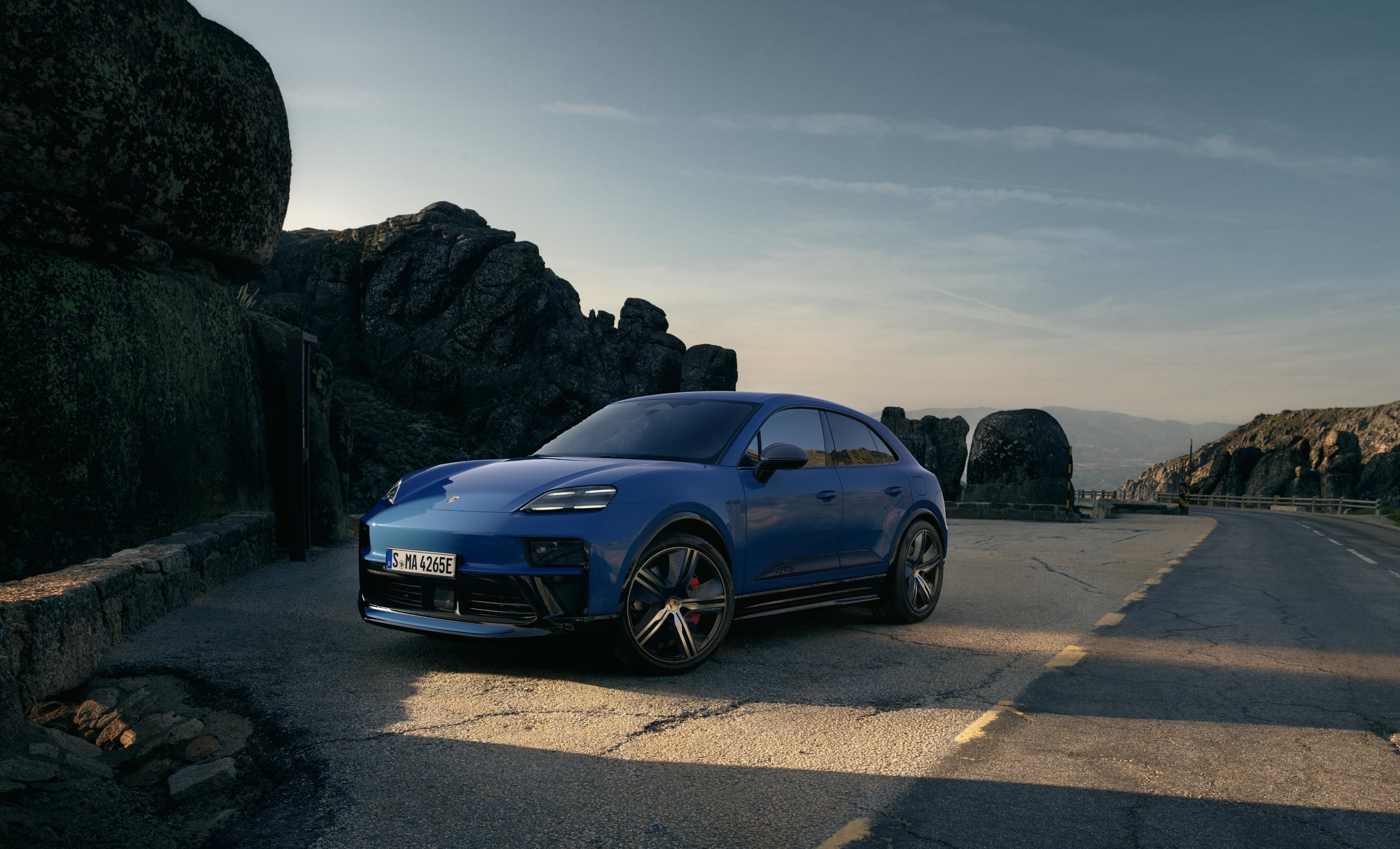 Porsche Macan GTS front