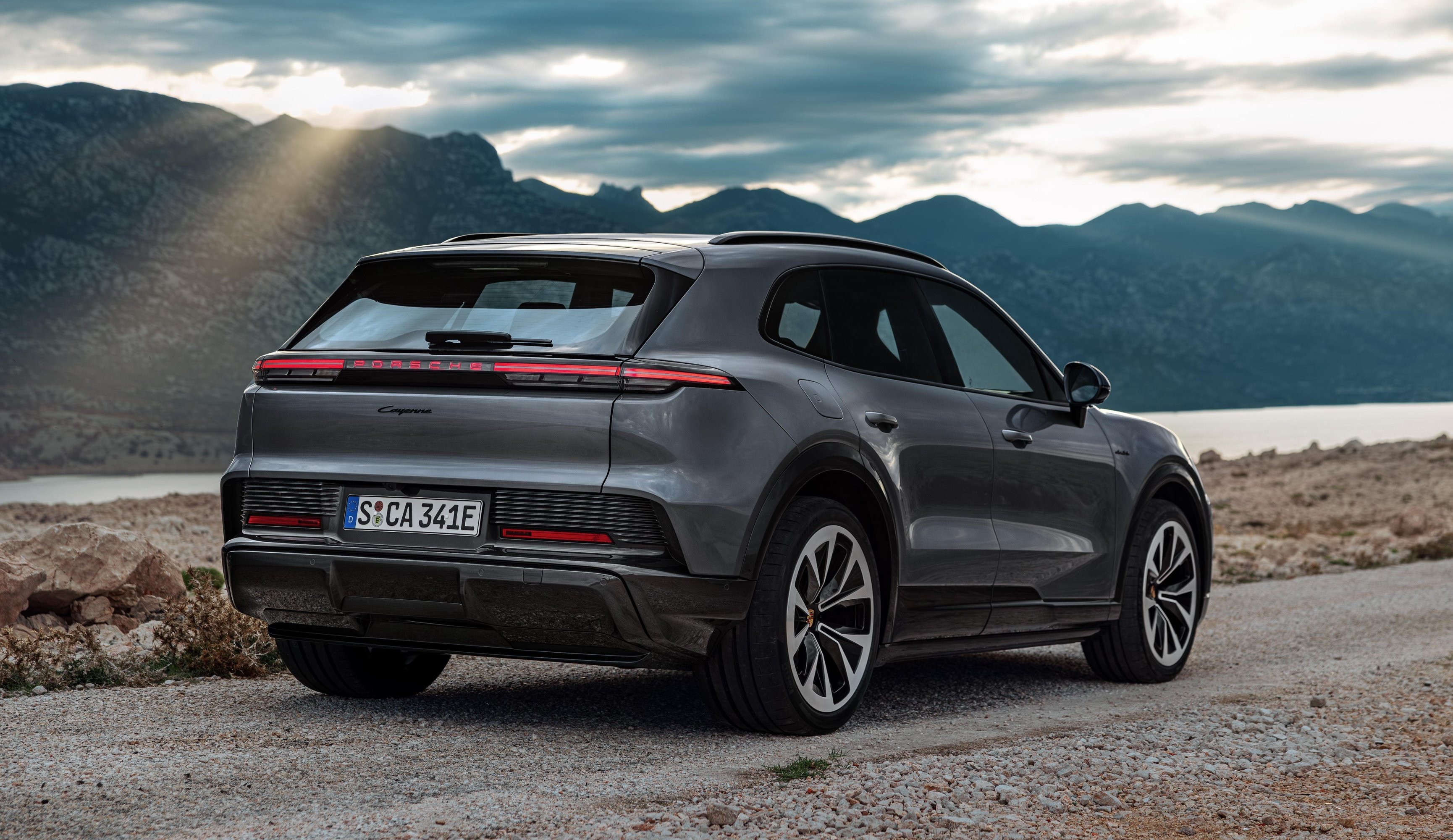 Porsche Cayenne Electric rear