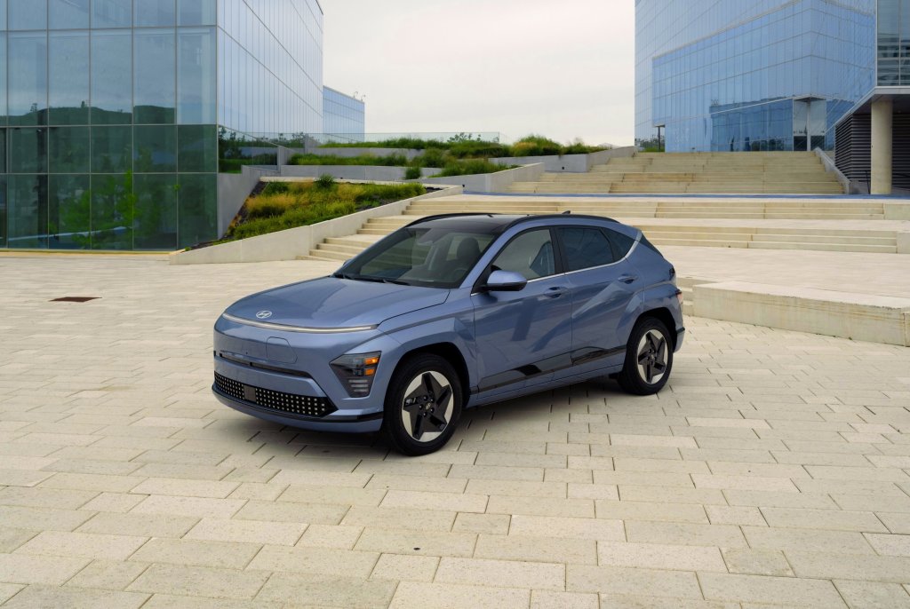 Hyundai Canada quietly lowers Kona EV price for&nbsp;2026