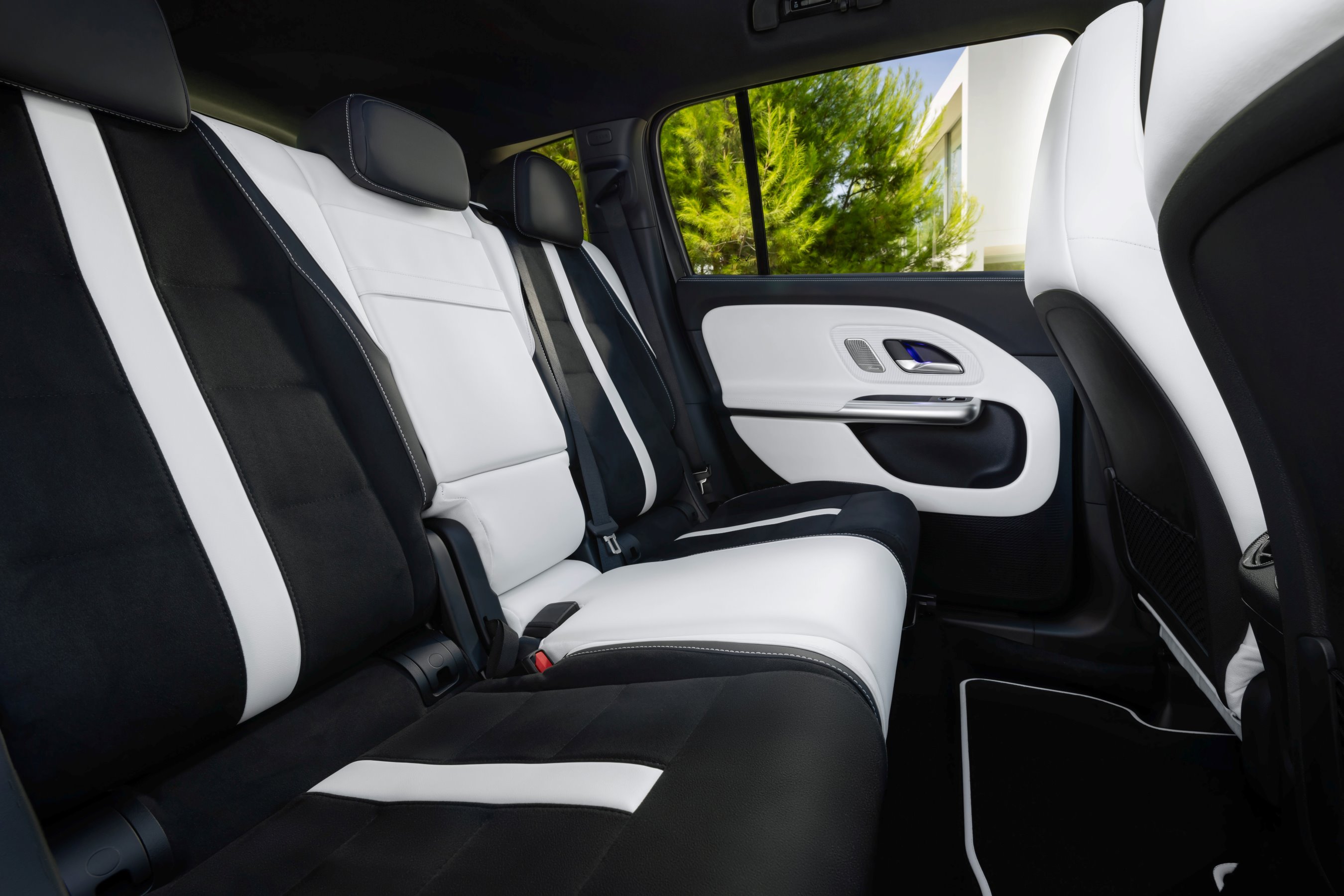 2027 Mercedes-Benz GLB rear seats