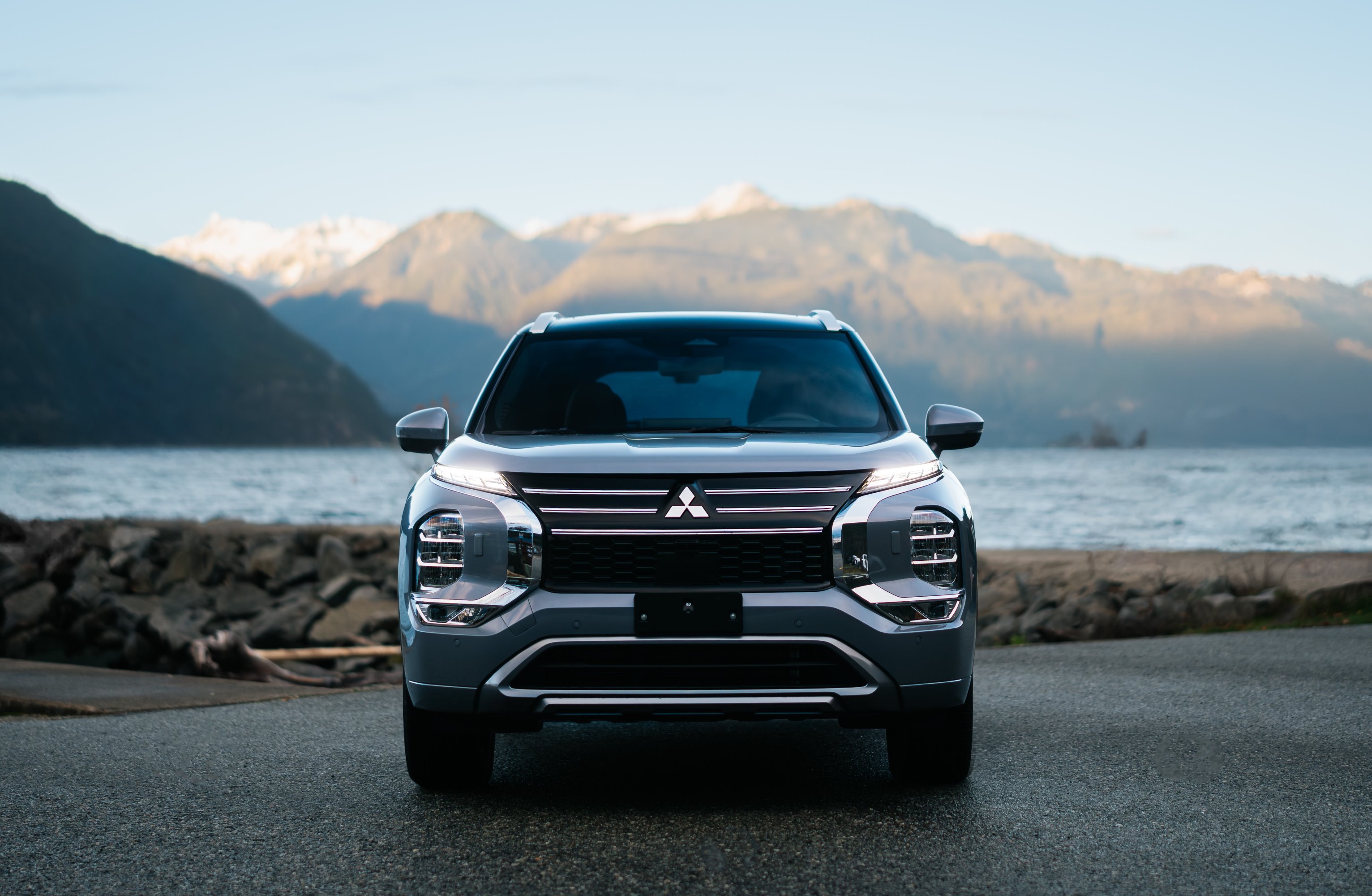 2026 Mitsubishi Outlander PHEV front