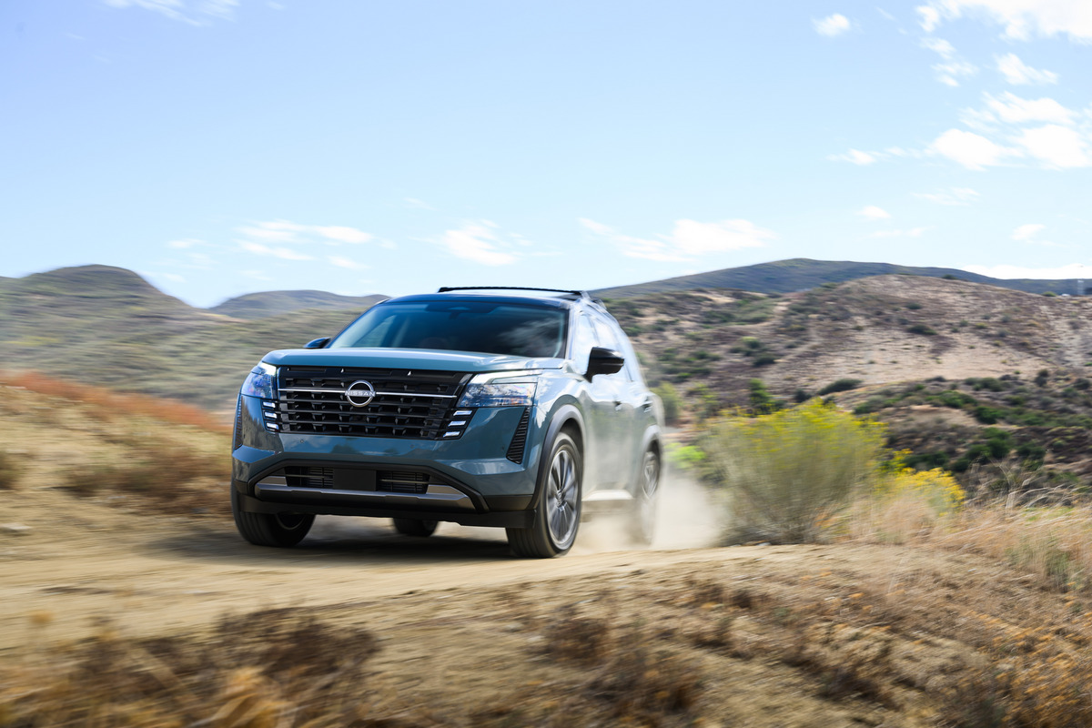 2026 Nissan Pathfinder driving on dirt road
