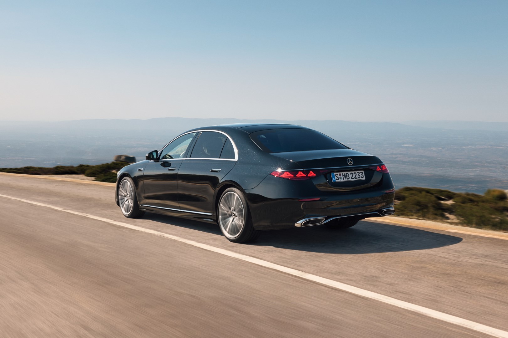 2027 Mercedes-Benz S-Class exterior rear
