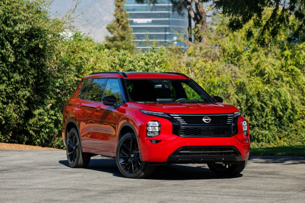 Here’s the 2026 Nissan Rogue Plug-in Hybrid Canadian&nbsp;price