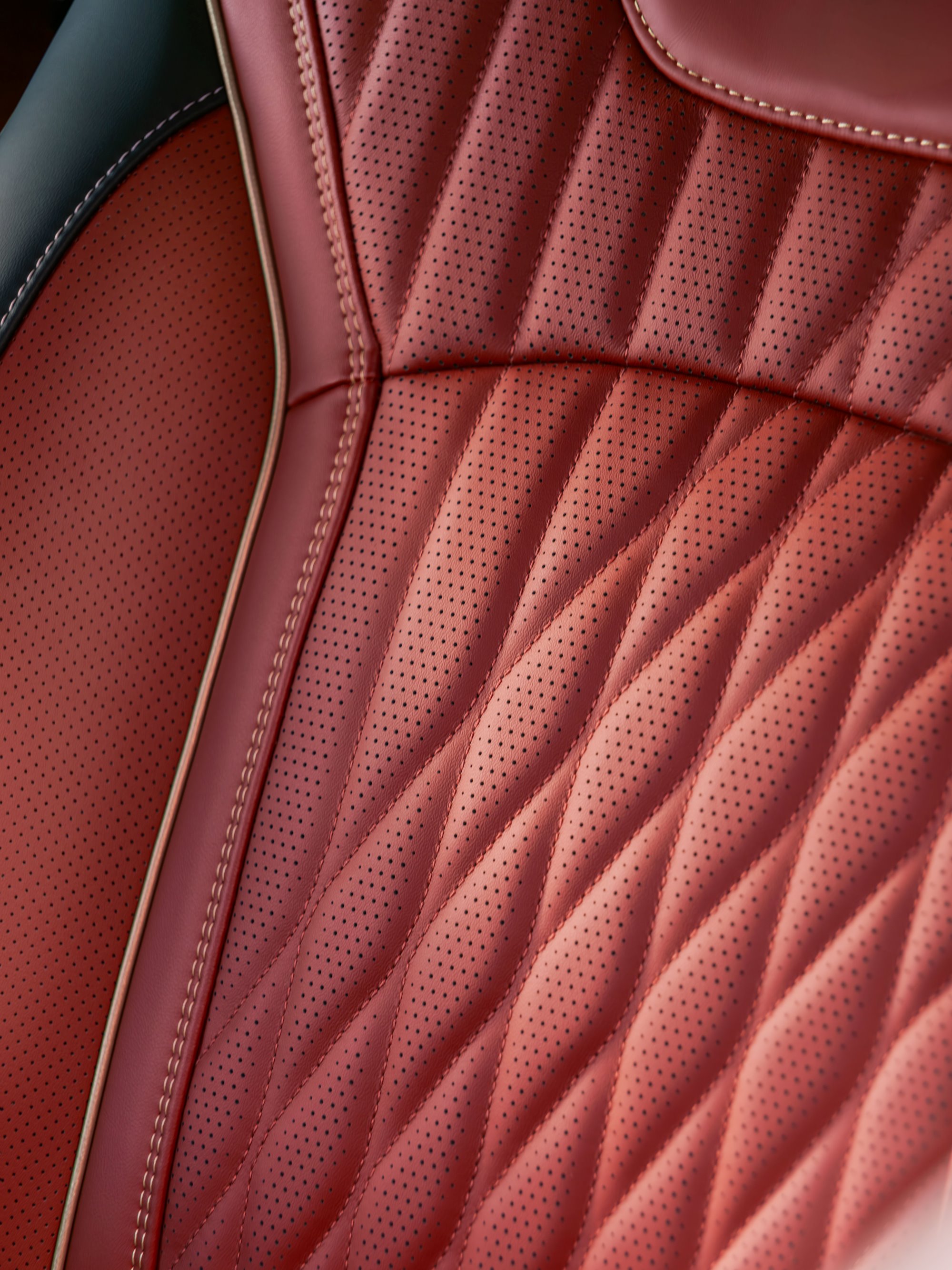 2027 Infiniti QX65 semi-aniline leather seat fabric