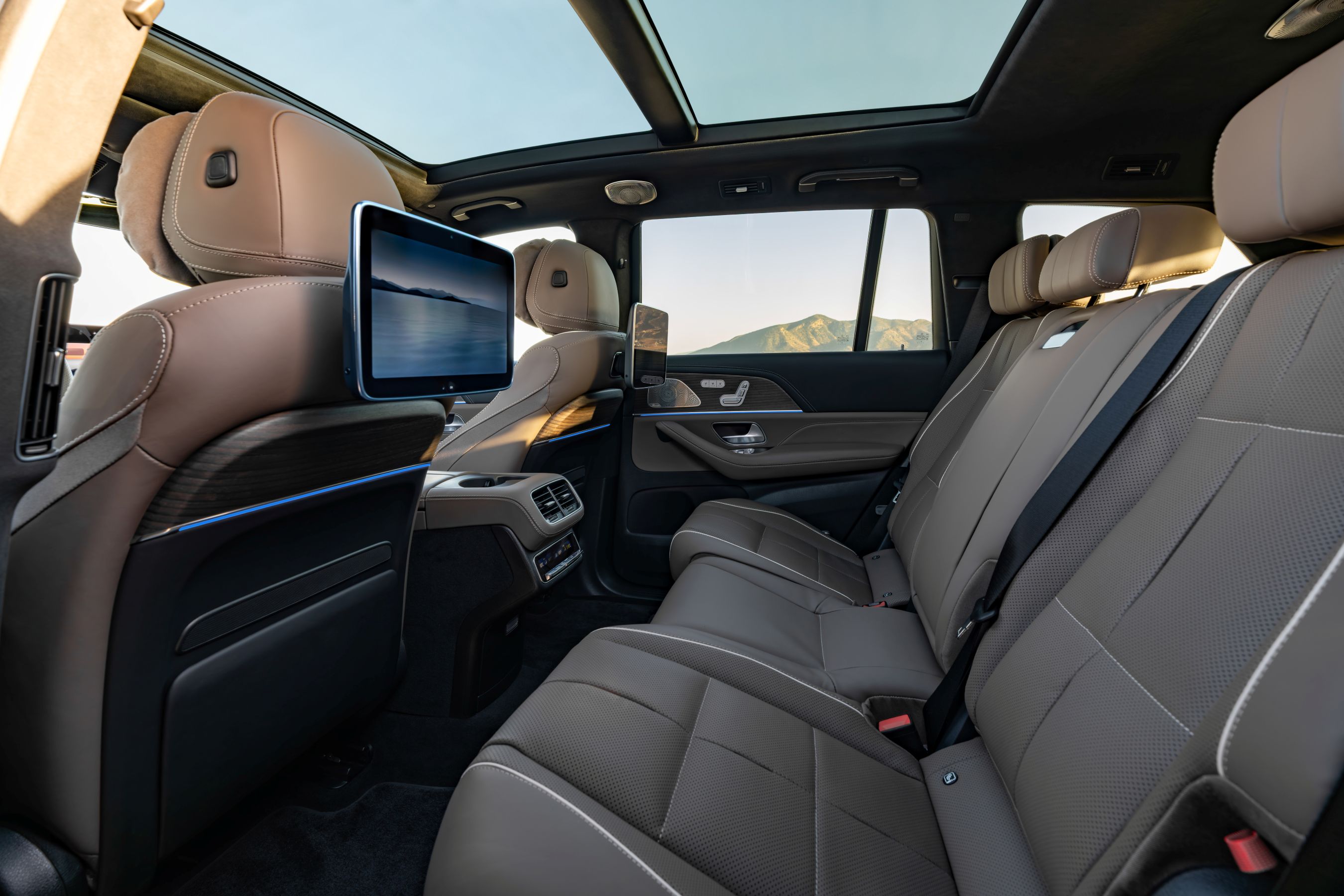 2027 Mercedes-Benz GLS second-row seats