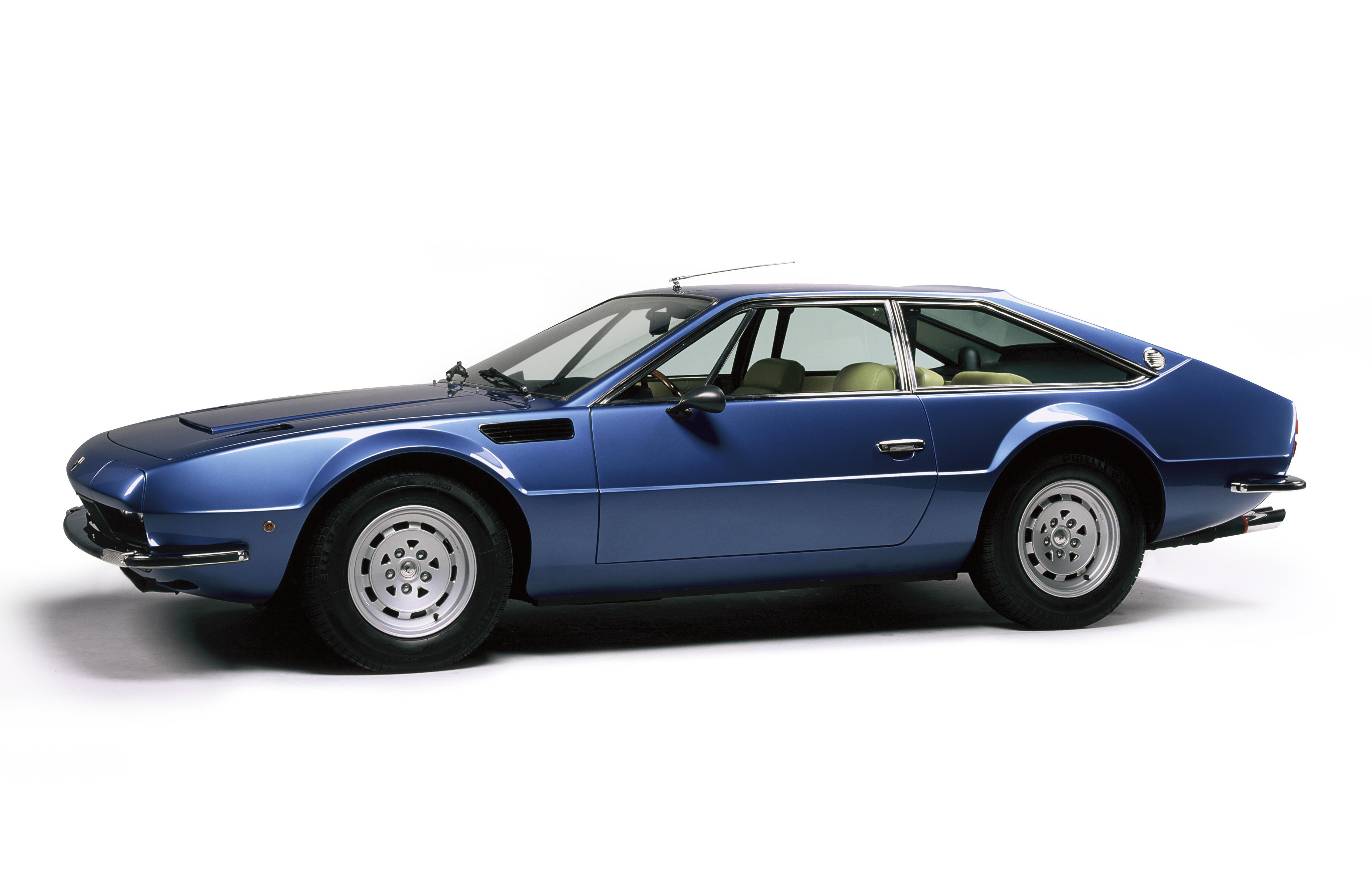 Automobili Lamborghini front and side