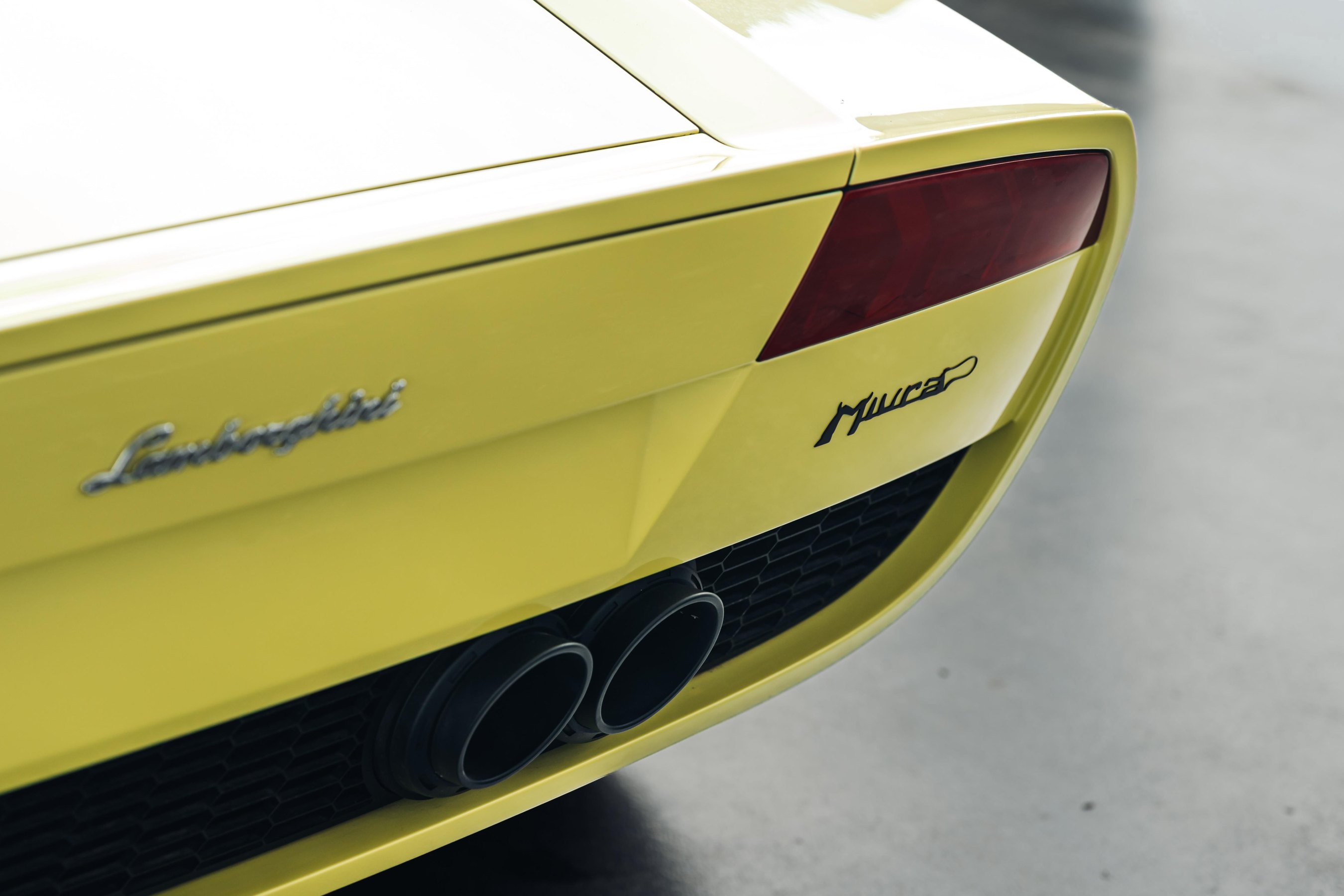 Lamborghini Miura Concept tailpipe
