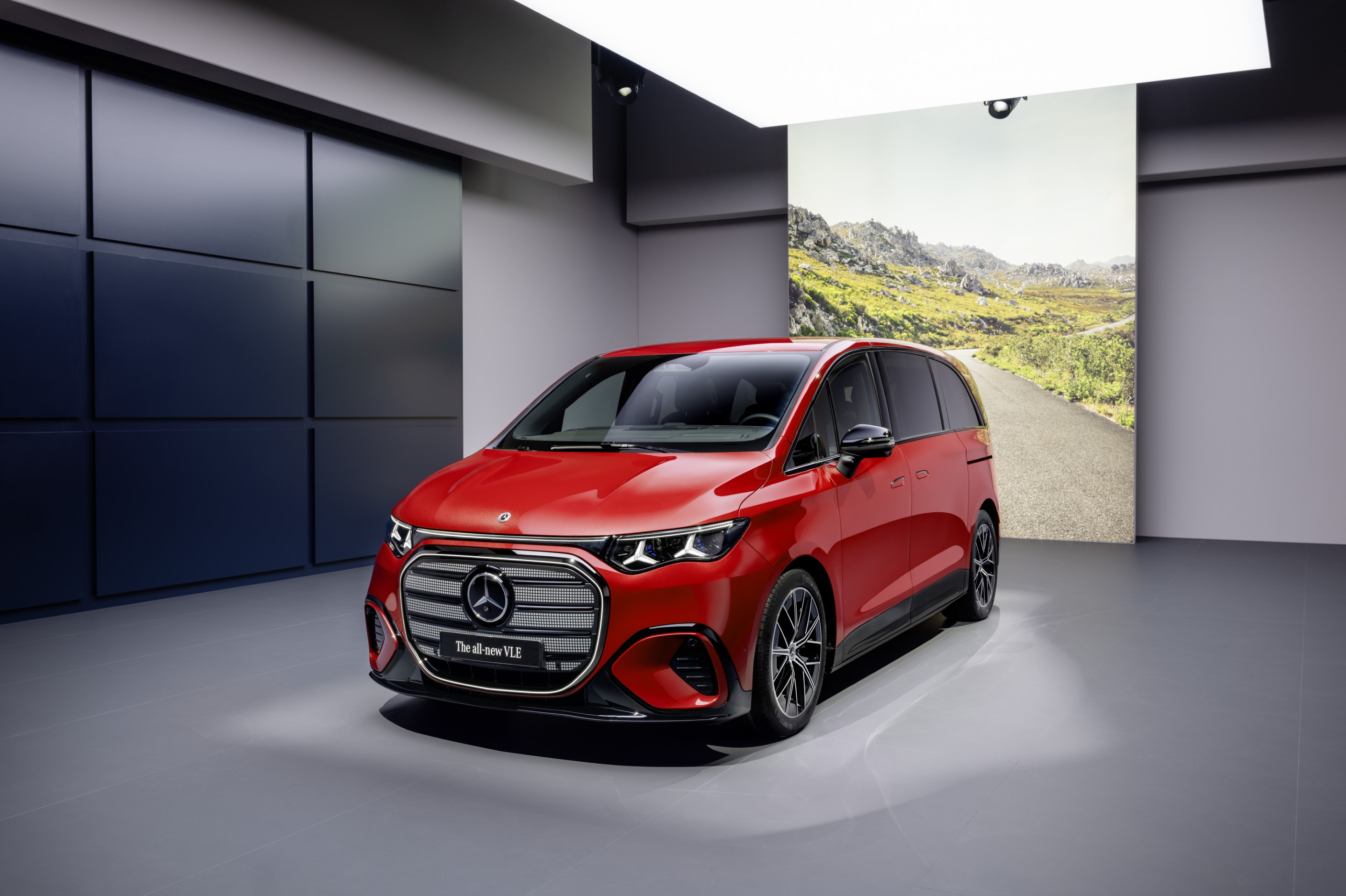 The Mercedes-Benz VLE front