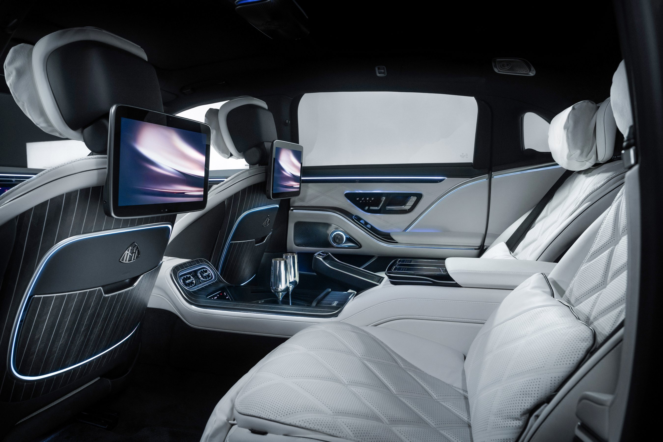 2027 Mercedes-Maybach S-Class cabin rear