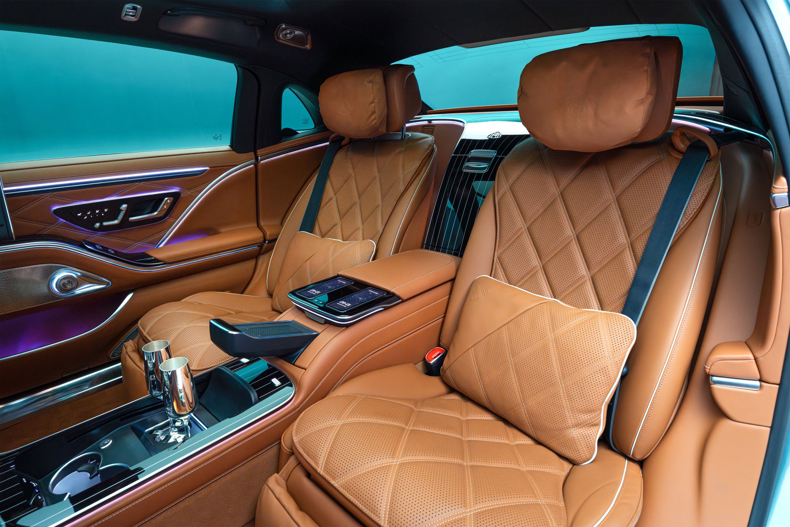 2027 Mercedes-Maybach S-Class rear seats