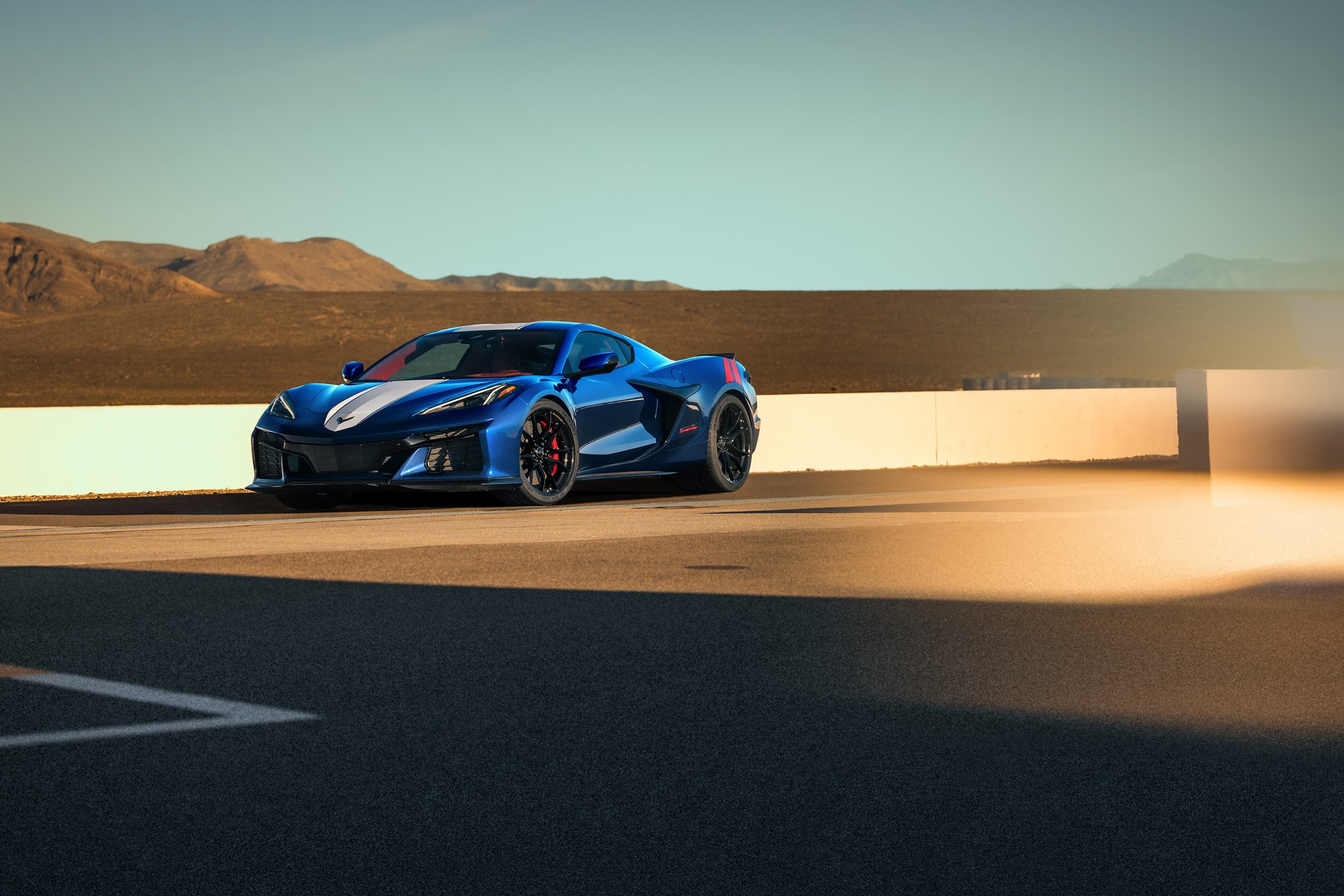 2027 Chevrolet Corvette Grand Sport front and side