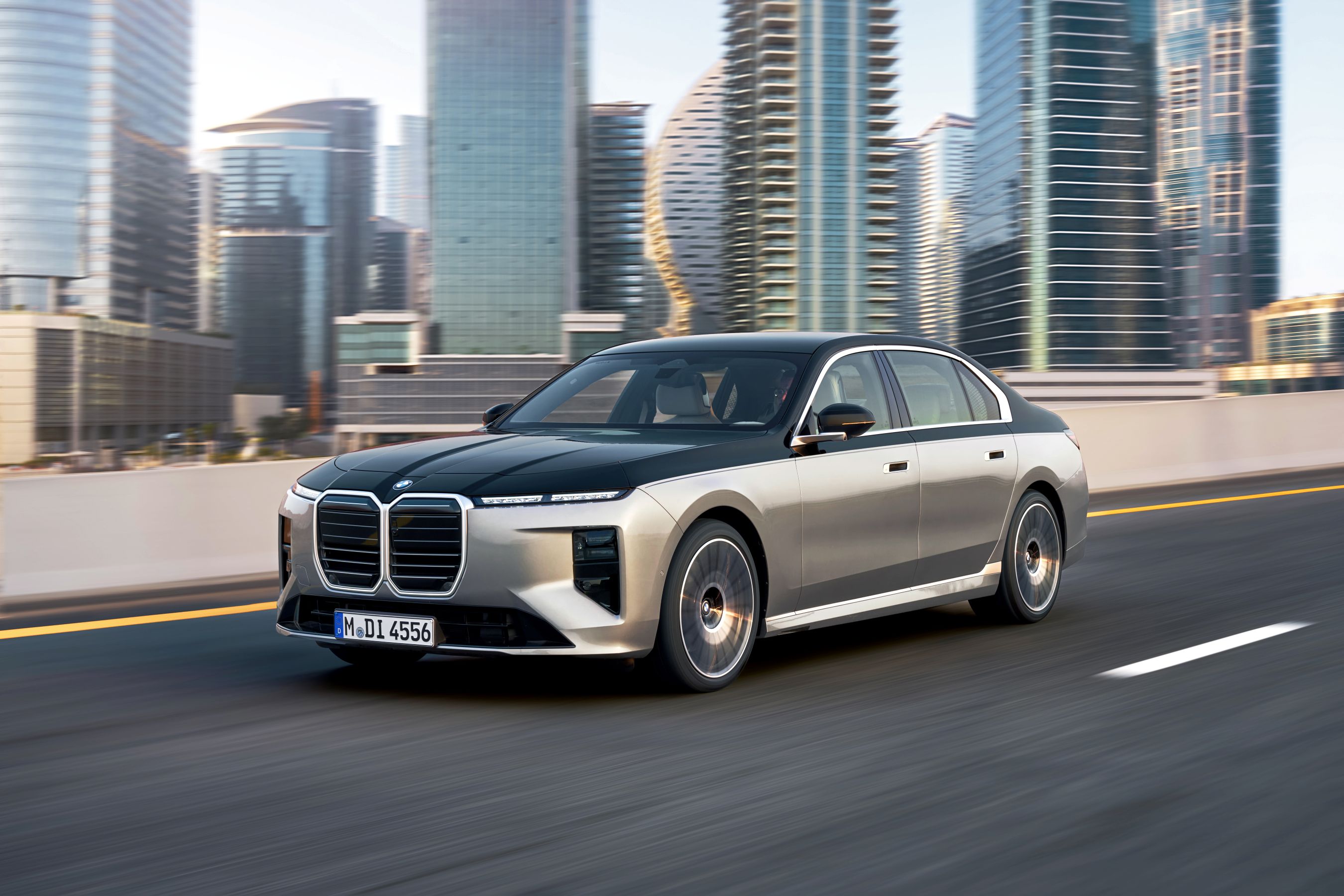 2027 BMW 740 with Dual-Finish paint