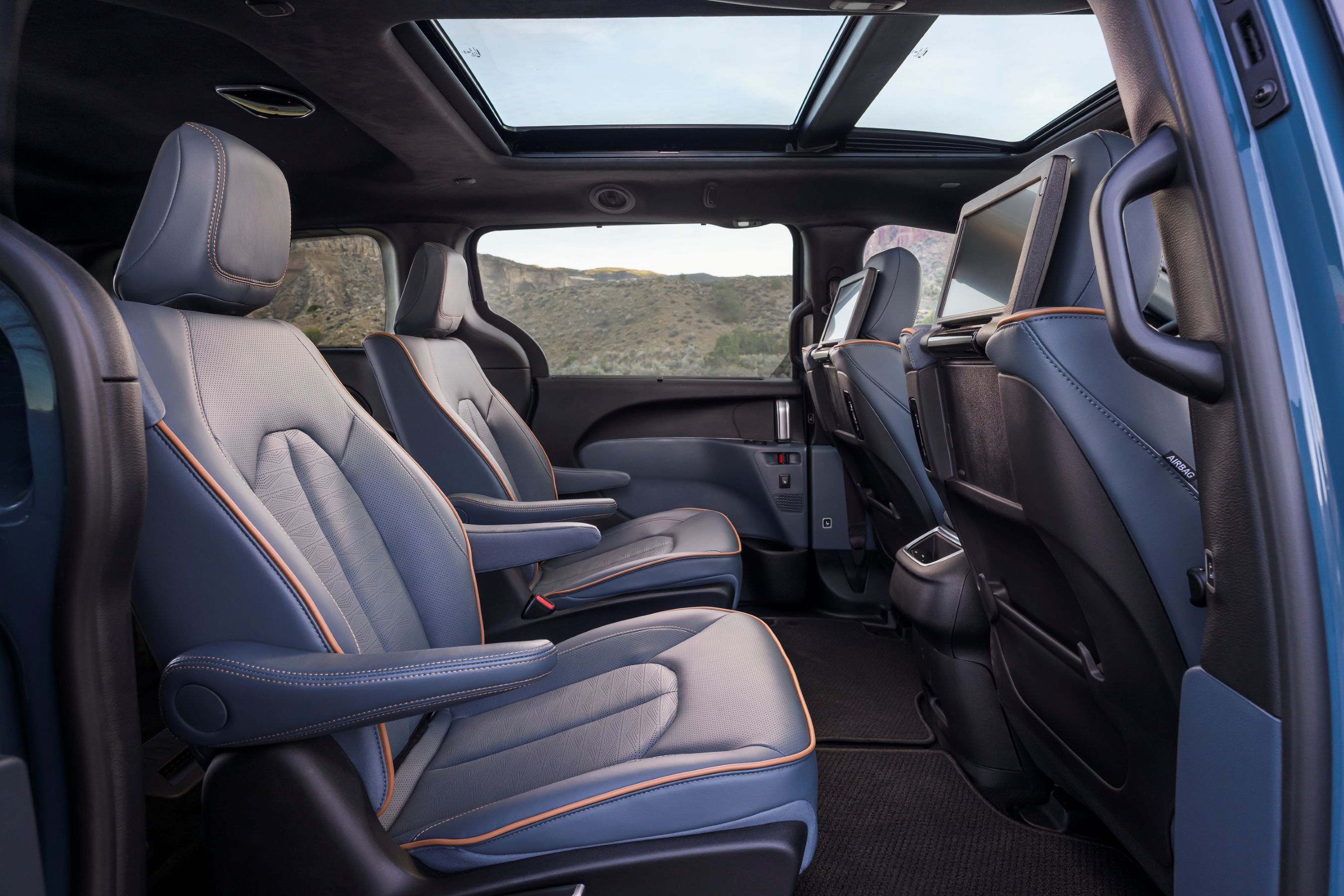 2027 Chrysler Pacifica Pinnacle rear seats