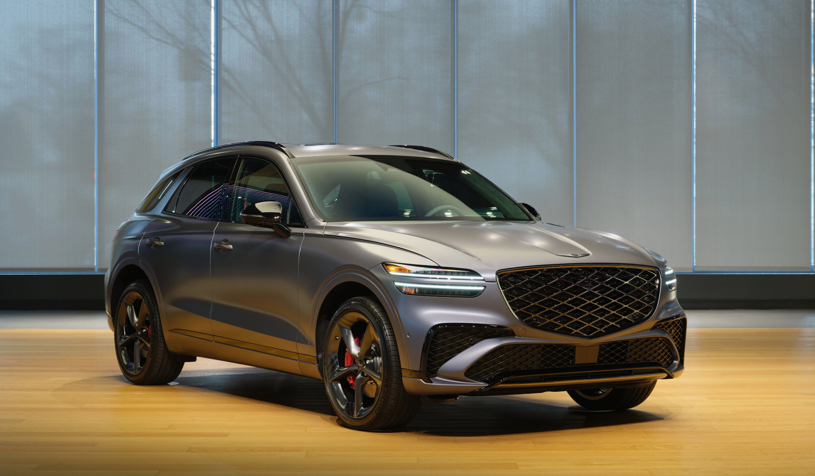 Genesis GV70 Prestige Graphite exterior