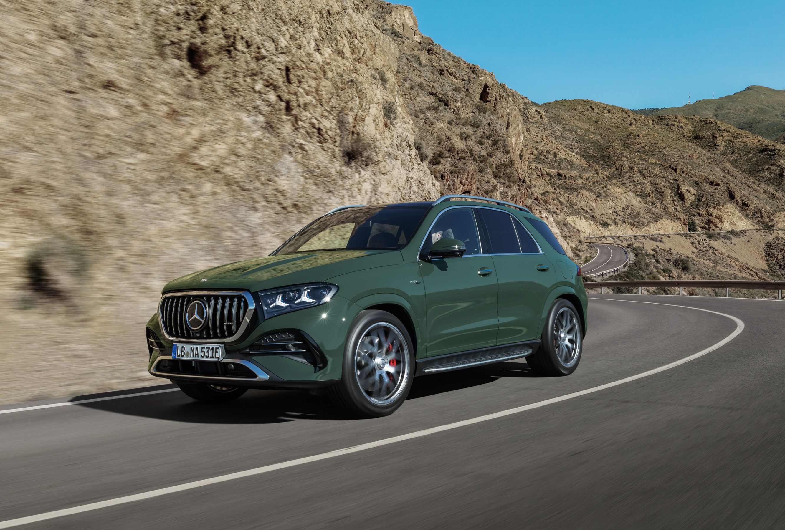 Mercedes-AMG GLE 53 driving