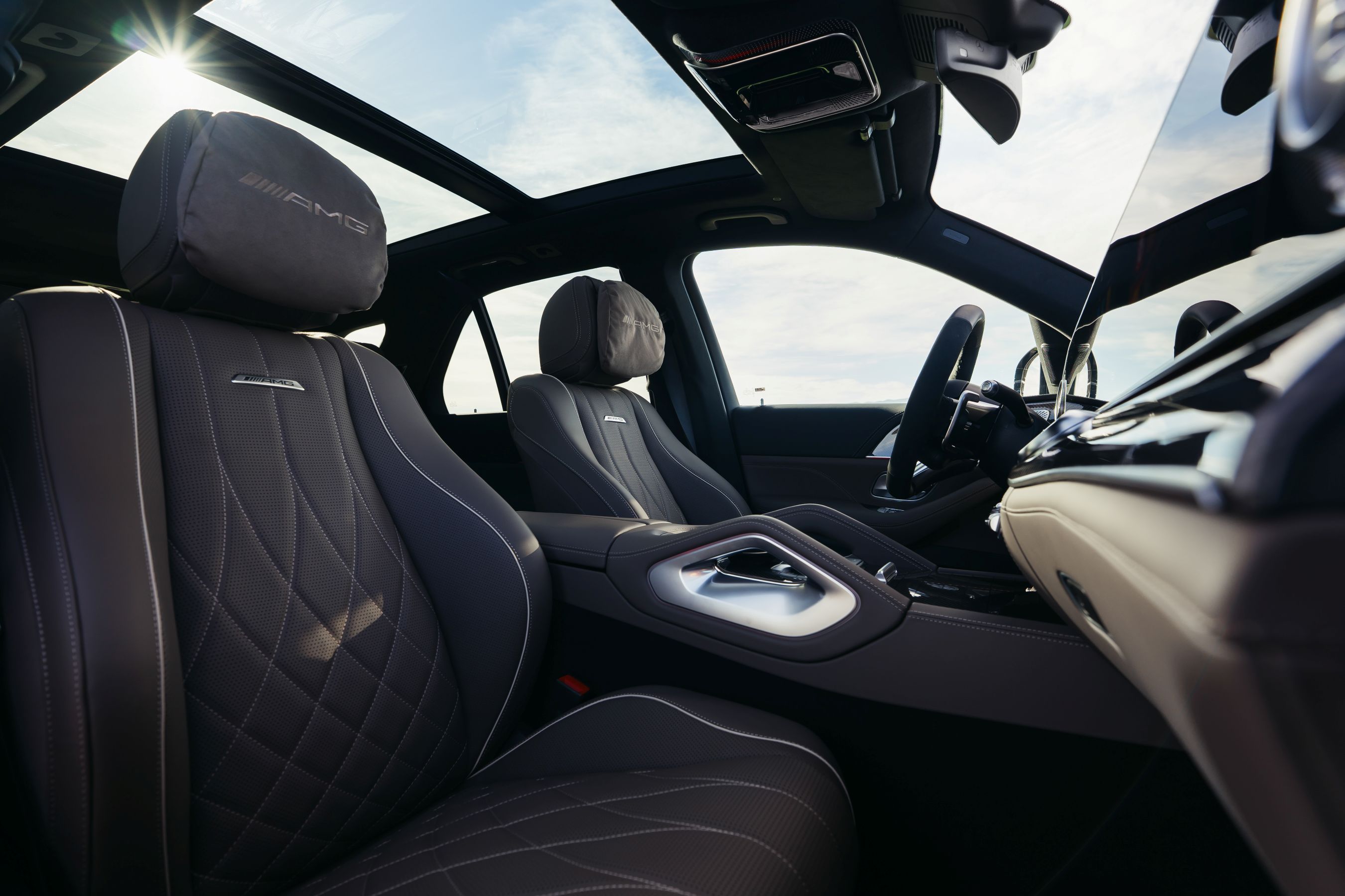 2027 Mercedes-AMG GLE 53 front seats
