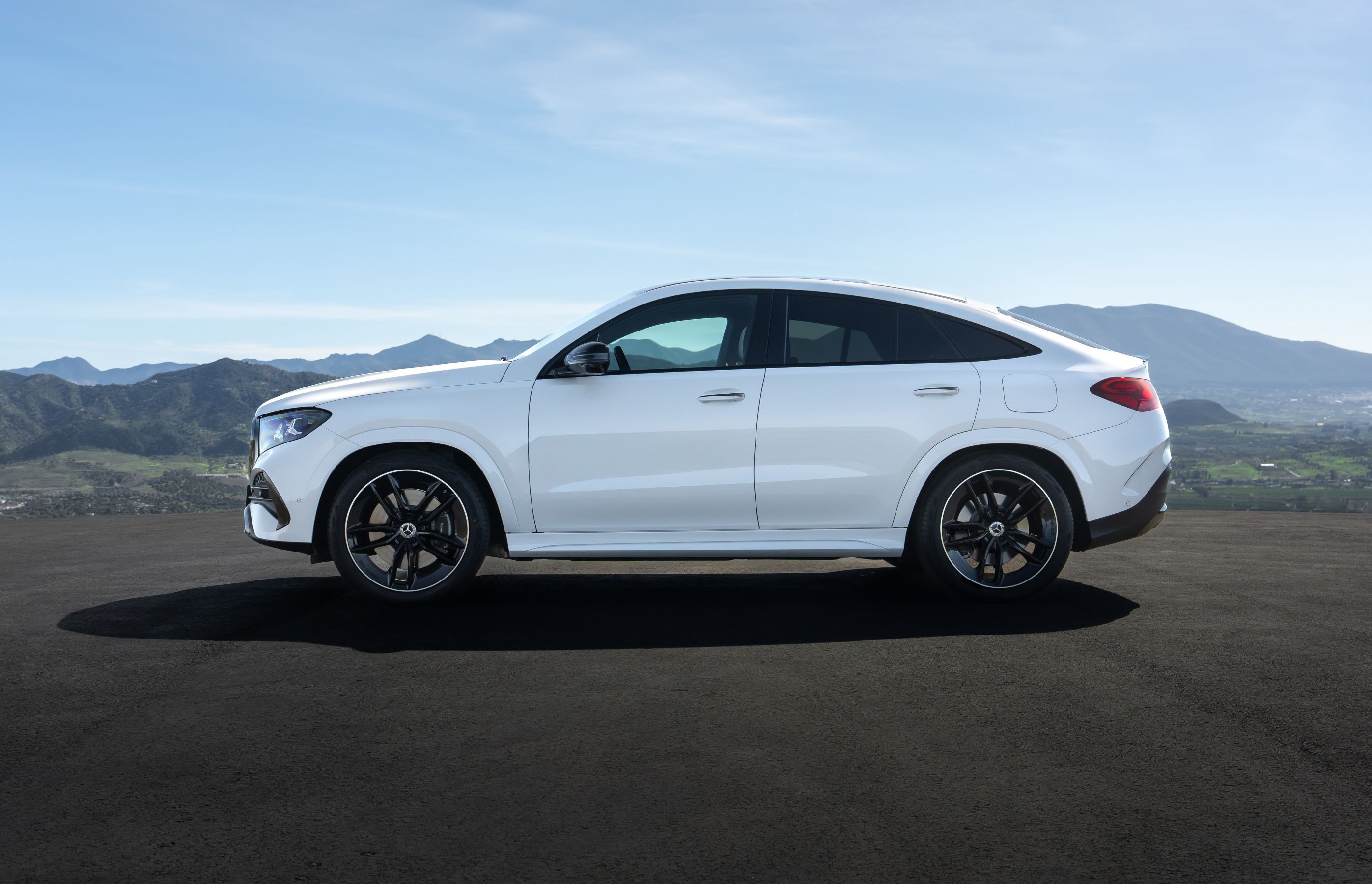 2027 Mercedes-Benz GLE Coupe side