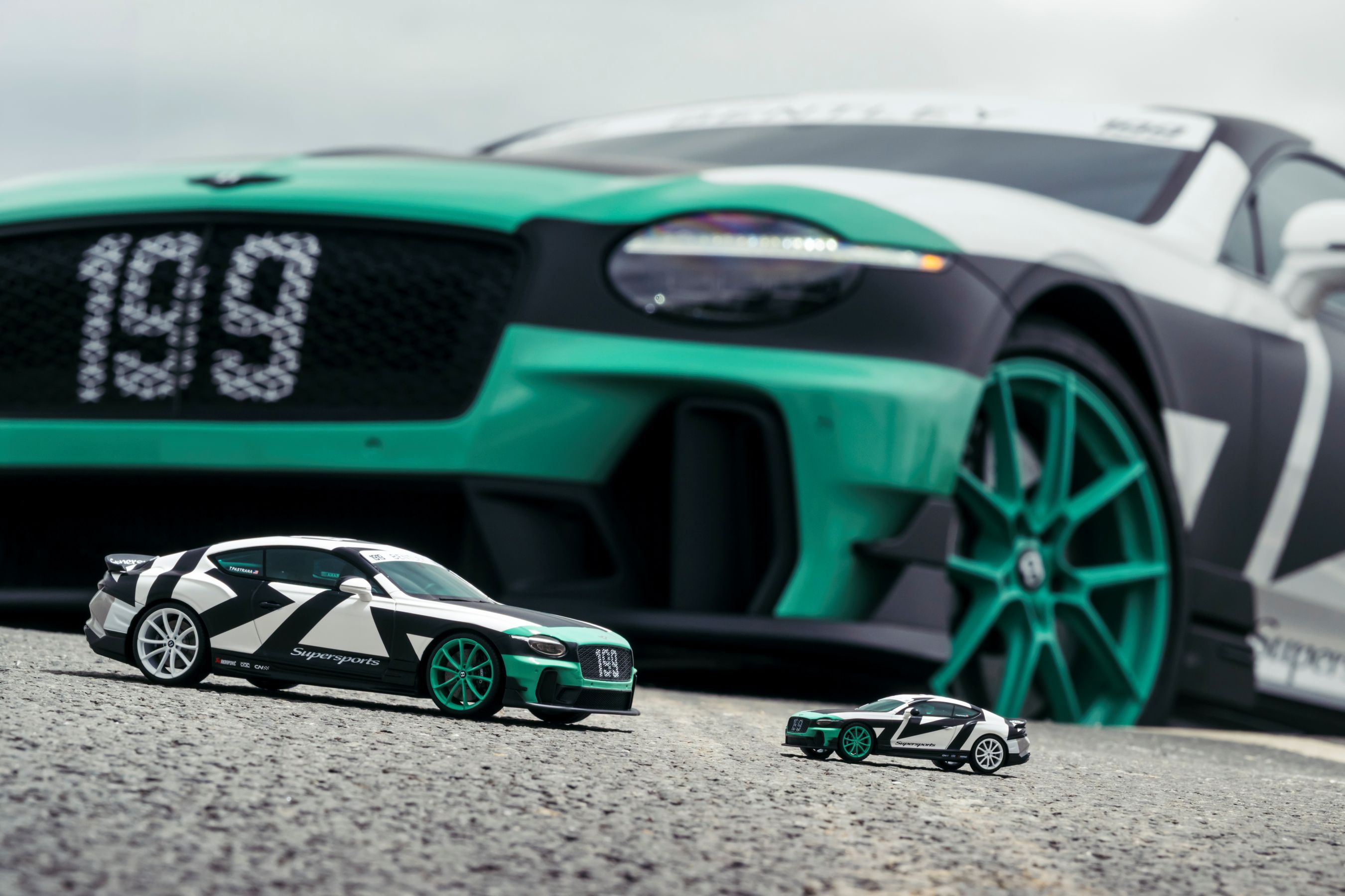 Bentley Supersports Full Send scale models