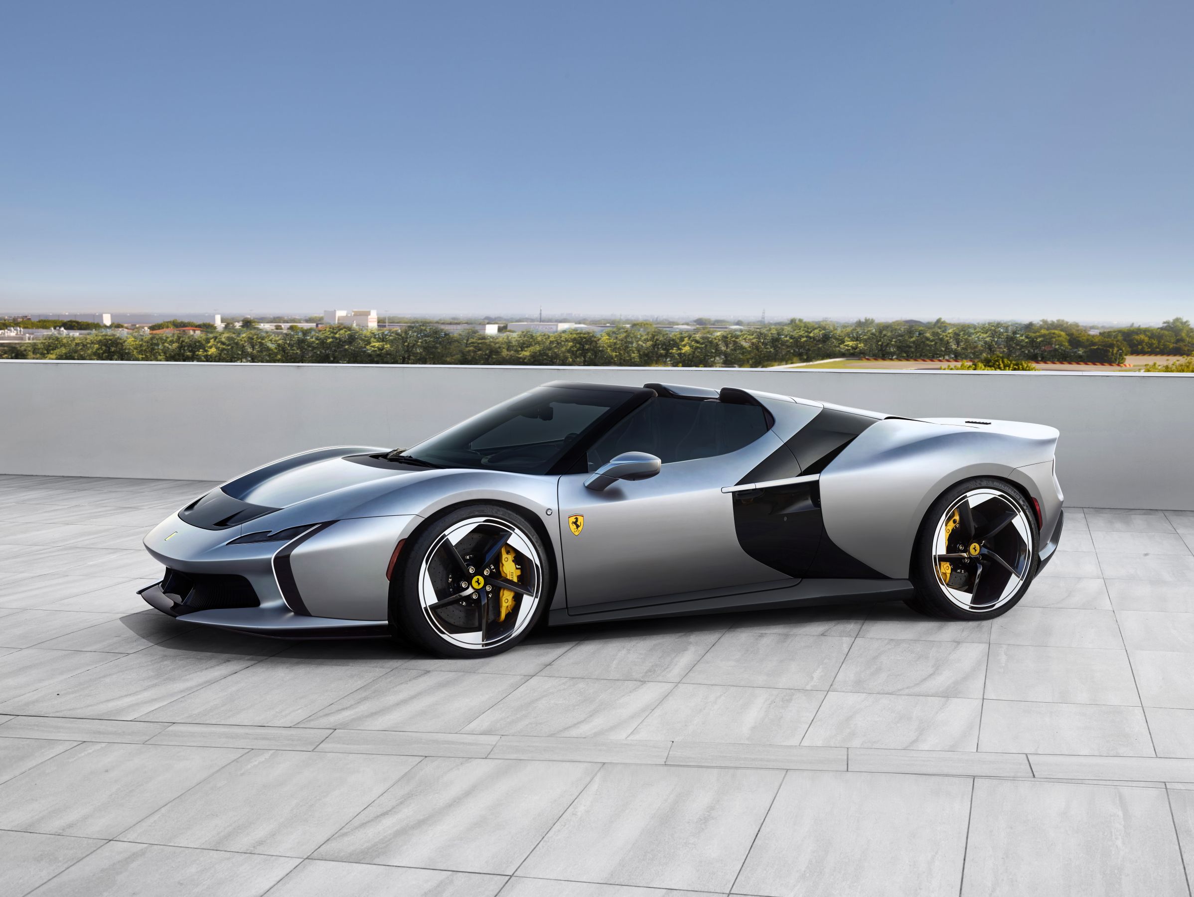 Ferrari HC25 front and side