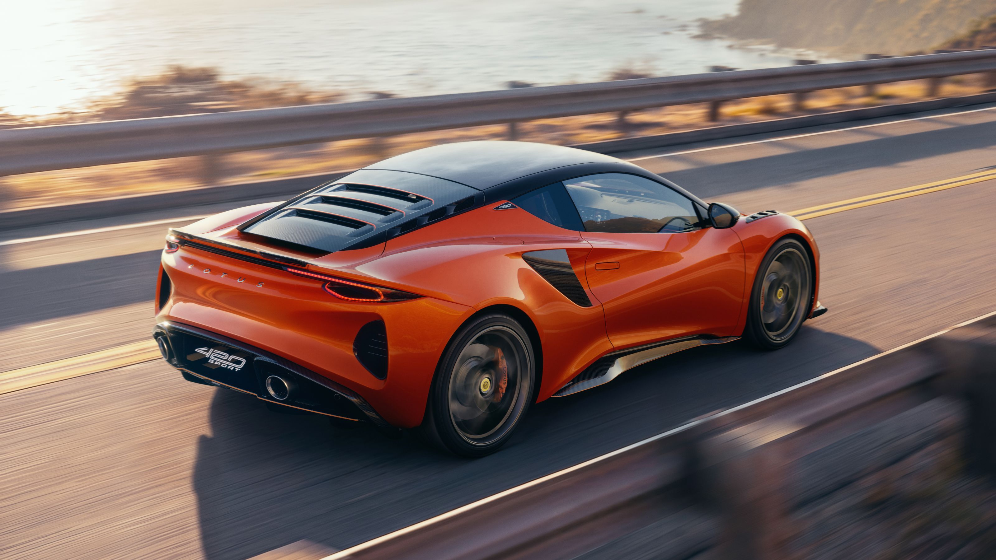 Lotus Emira 420 Sport driving