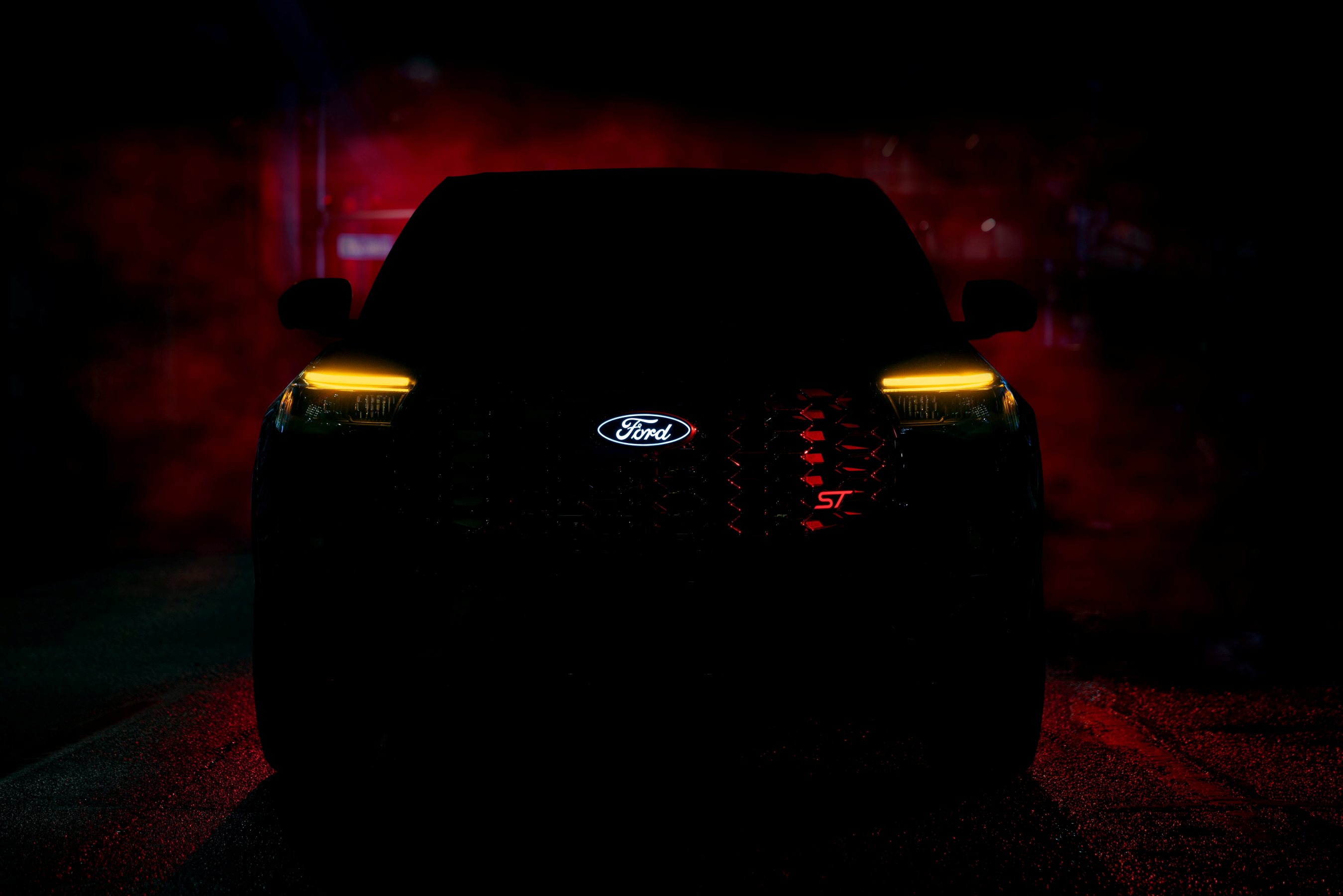 2027 Ford Explorer ST with Sinister package front