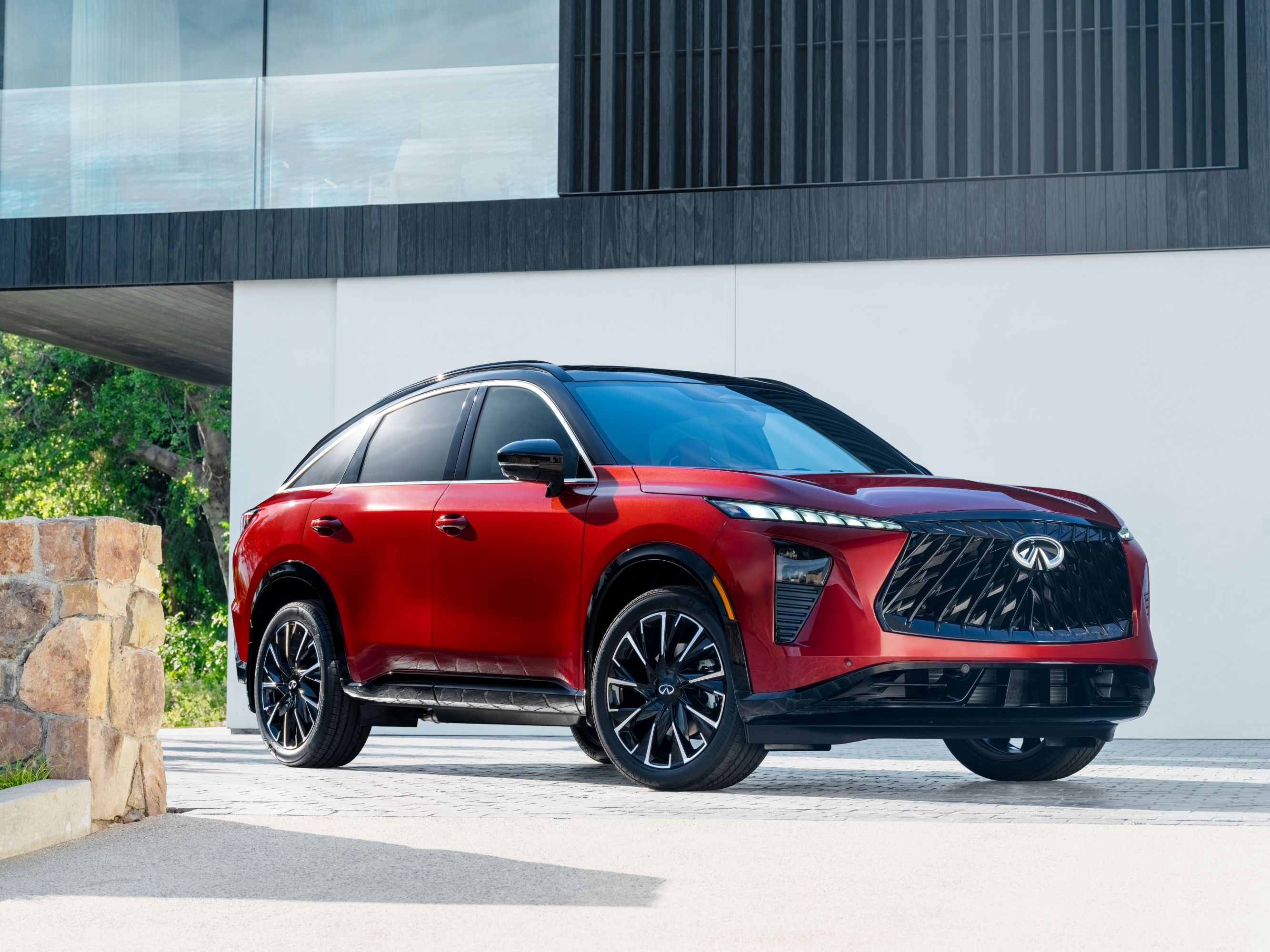 2027 Infiniti QX65 in Sunfire Red and Obsidian Black colours
