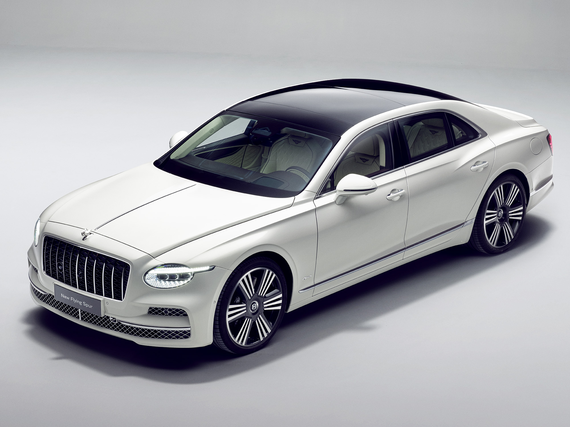 Bentley Flying Spur Azure front and side