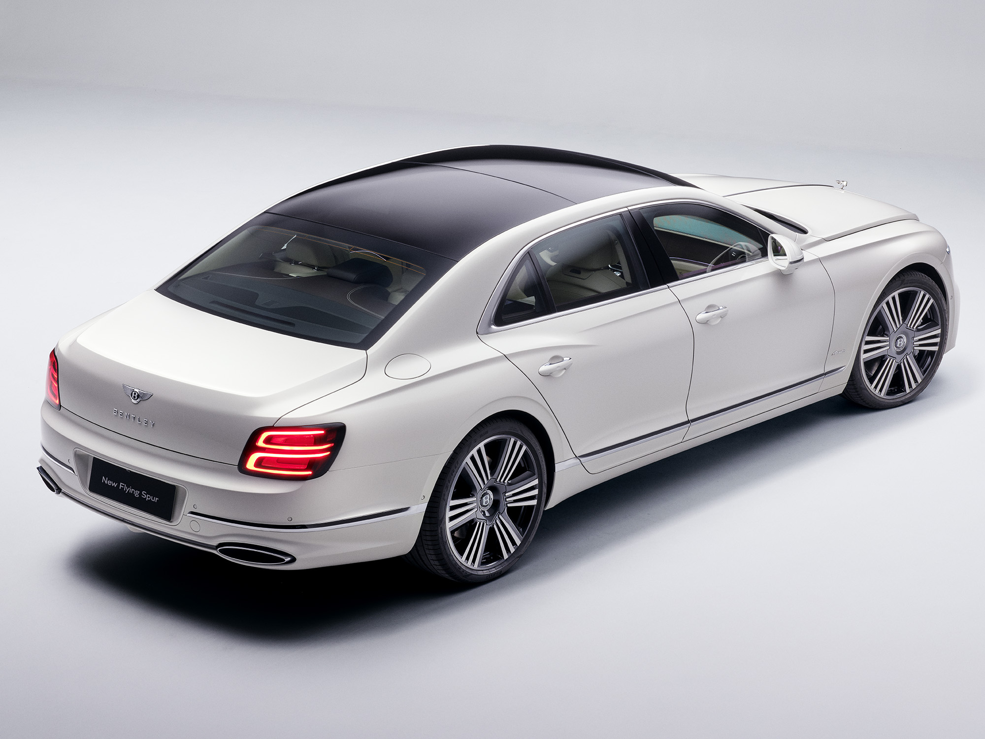 Bentley Flying Spur Azure rear and side