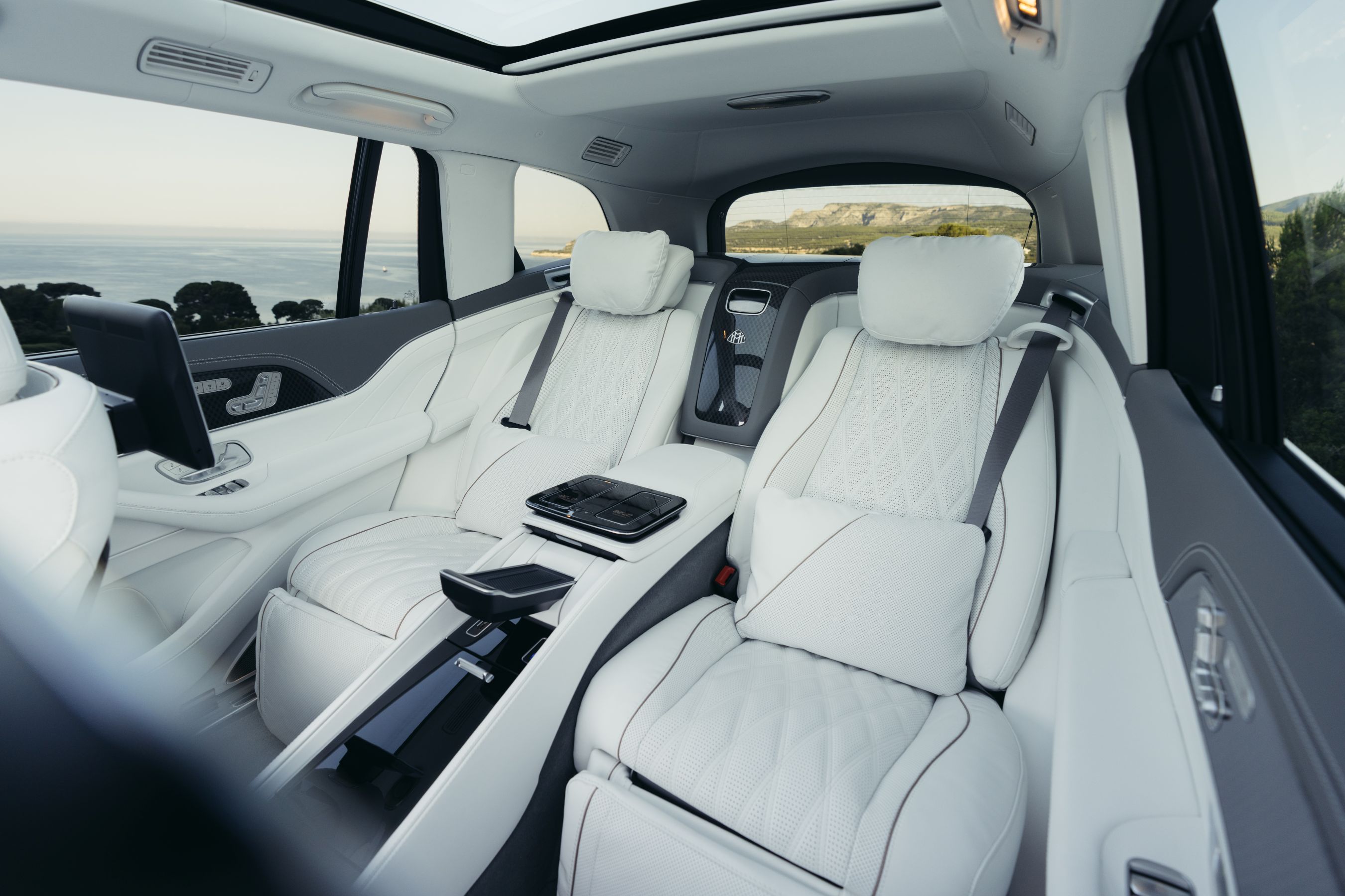 2027 Mercedes-Maybach GLS 680 white rear seats