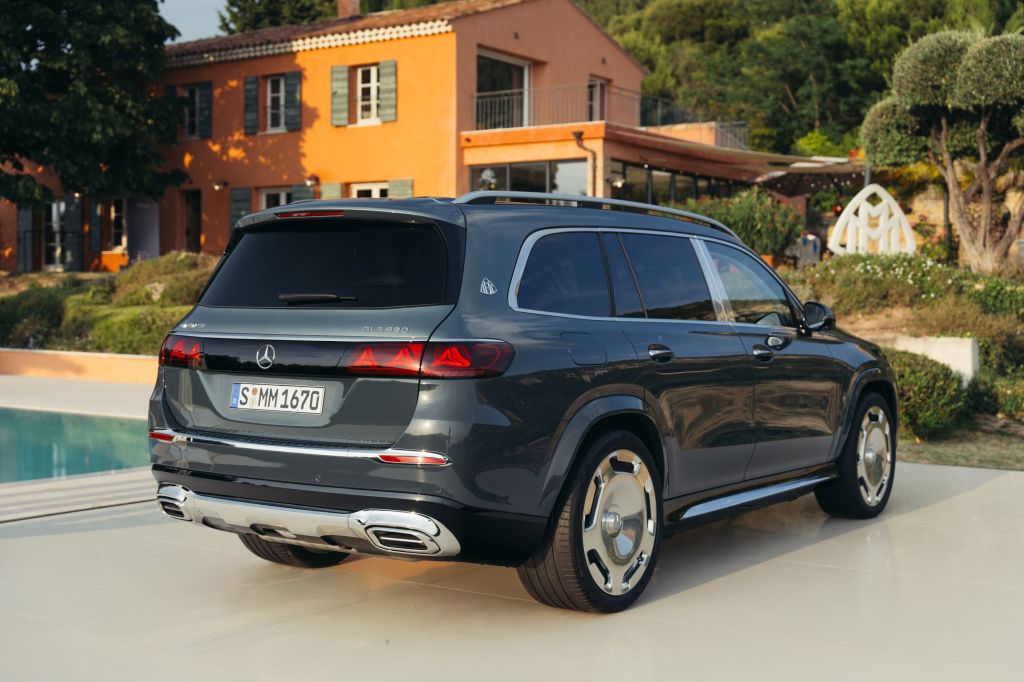 2027 Mercedes-Maybach GLS 680 rear